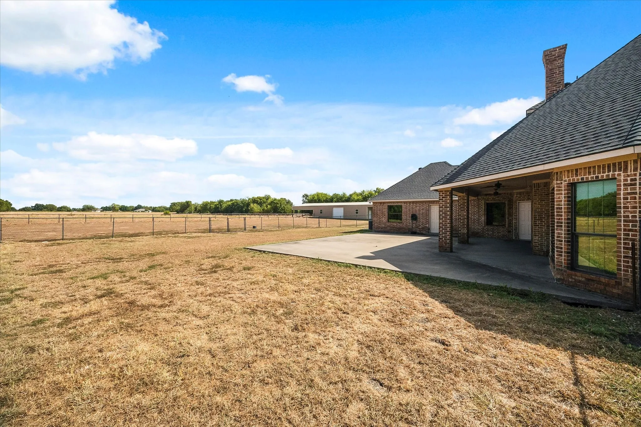 Single Family Residence For Sale in Collin County , 5910 State Highway 78 N, Farmersville, Texas 75442, 5 Bedroom, 4 Bathroom, 2 Garage spaces, 3,041 Sqft, built in 2005, mls#21396788, Real Estate Agent in Farmersville, Homes For Sale in Collin county, Homes For Sale in Farmersville, Realtor in Farmersville Texas, Real Estate Brokerage Independent Realty Texas, Luminita Cordes Realtor