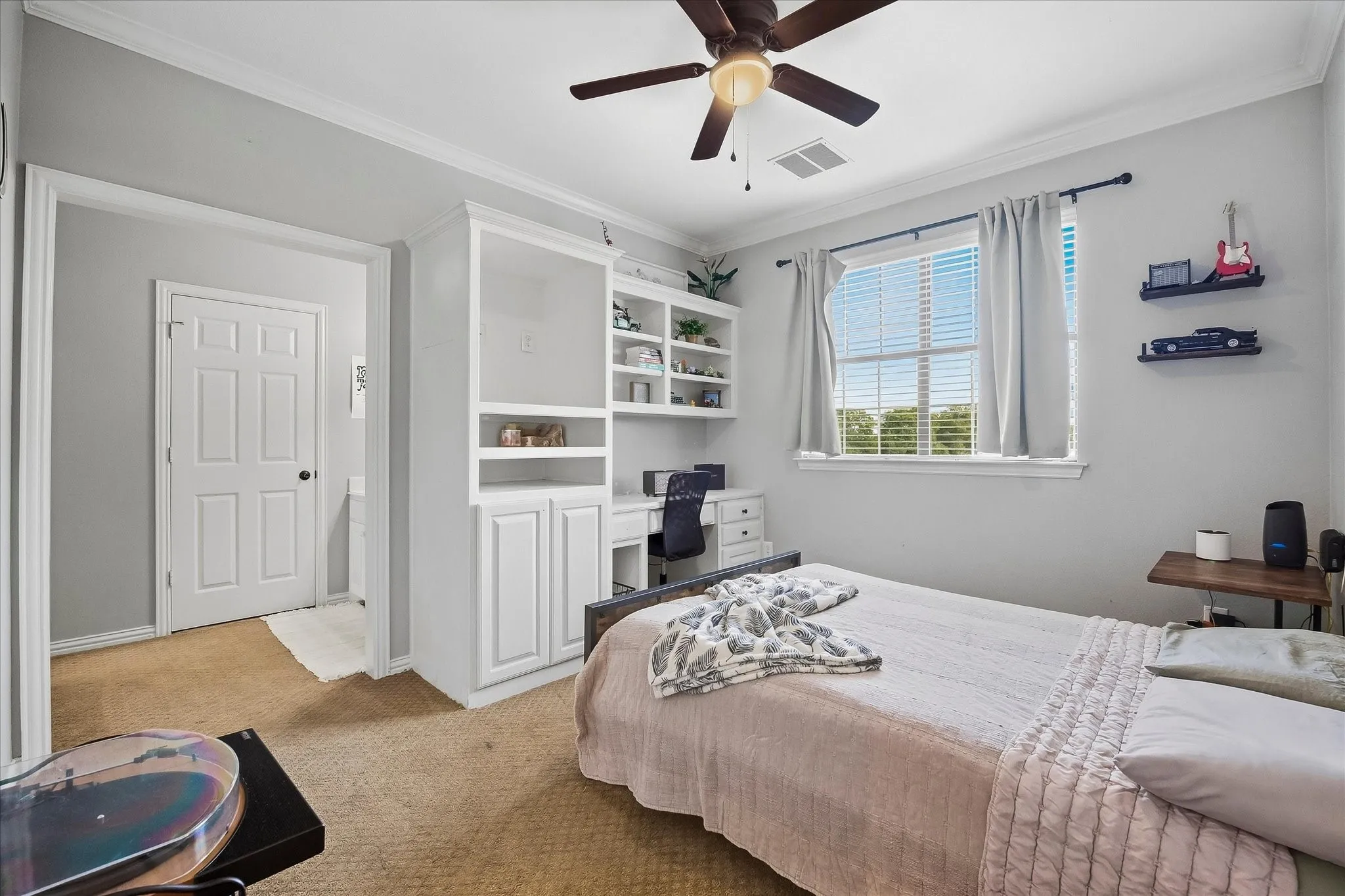 Single Family Residence For Sale in Collin County , 5910 State Highway 78 N, Farmersville, Texas 75442, 5 Bedroom, 4 Bathroom, 2 Garage spaces, 3,041 Sqft, built in 2005, mls#21396788, Real Estate Agent in Farmersville, Homes For Sale in Collin county, Homes For Sale in Farmersville, Realtor in Farmersville Texas, Real Estate Brokerage Independent Realty Texas, Luminita Cordes Realtor