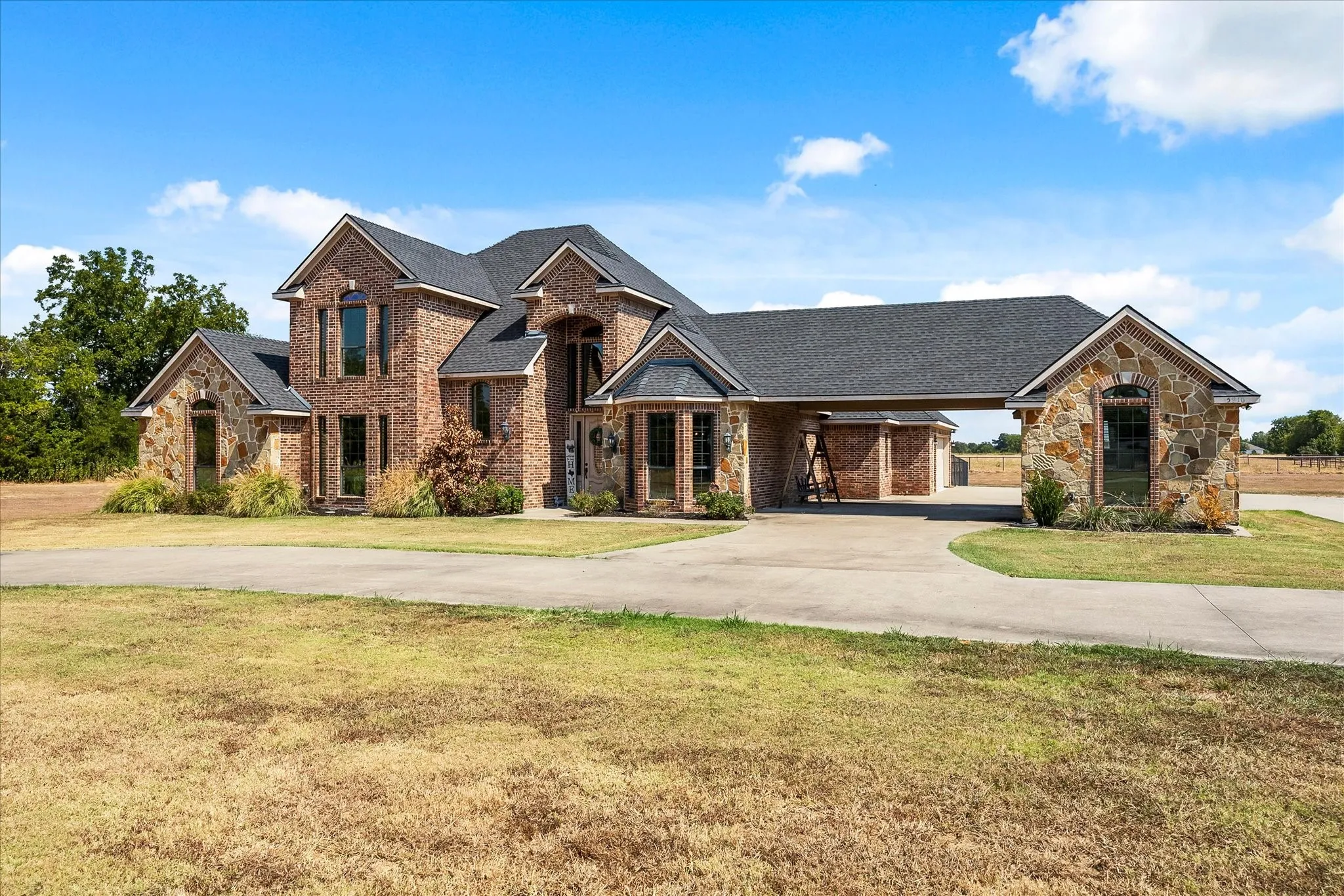 Single Family Residence For Sale in Collin County , 5910 State Highway 78 N, Farmersville, Texas 75442, 5 Bedroom, 4 Bathroom, 2 Garage spaces, 3,041 Sqft, built in 2005, mls#21396788, Real Estate Agent in Farmersville, Homes For Sale in Collin county, Homes For Sale in Farmersville, Realtor in Farmersville Texas, Real Estate Brokerage Independent Realty Texas, Luminita Cordes Realtor