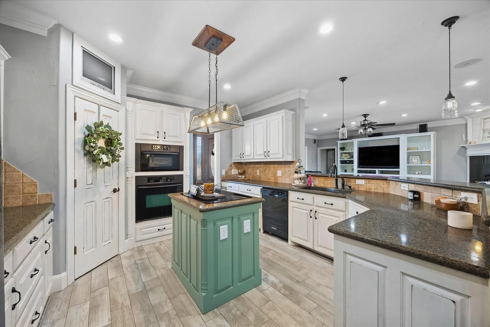 Single Family Residence For Sale in Collin County , 5910 State Highway 78 N, Farmersville, Texas 75442, 5 Bedroom, 4 Bathroom, 2 Garage spaces, 3,041 Sqft, built in 2005, mls#21396788, Real Estate Agent in Farmersville, Homes For Sale in Collin county, Homes For Sale in Farmersville, Realtor in Farmersville Texas, Real Estate Brokerage Independent Realty Texas, Luminita Cordes Realtor