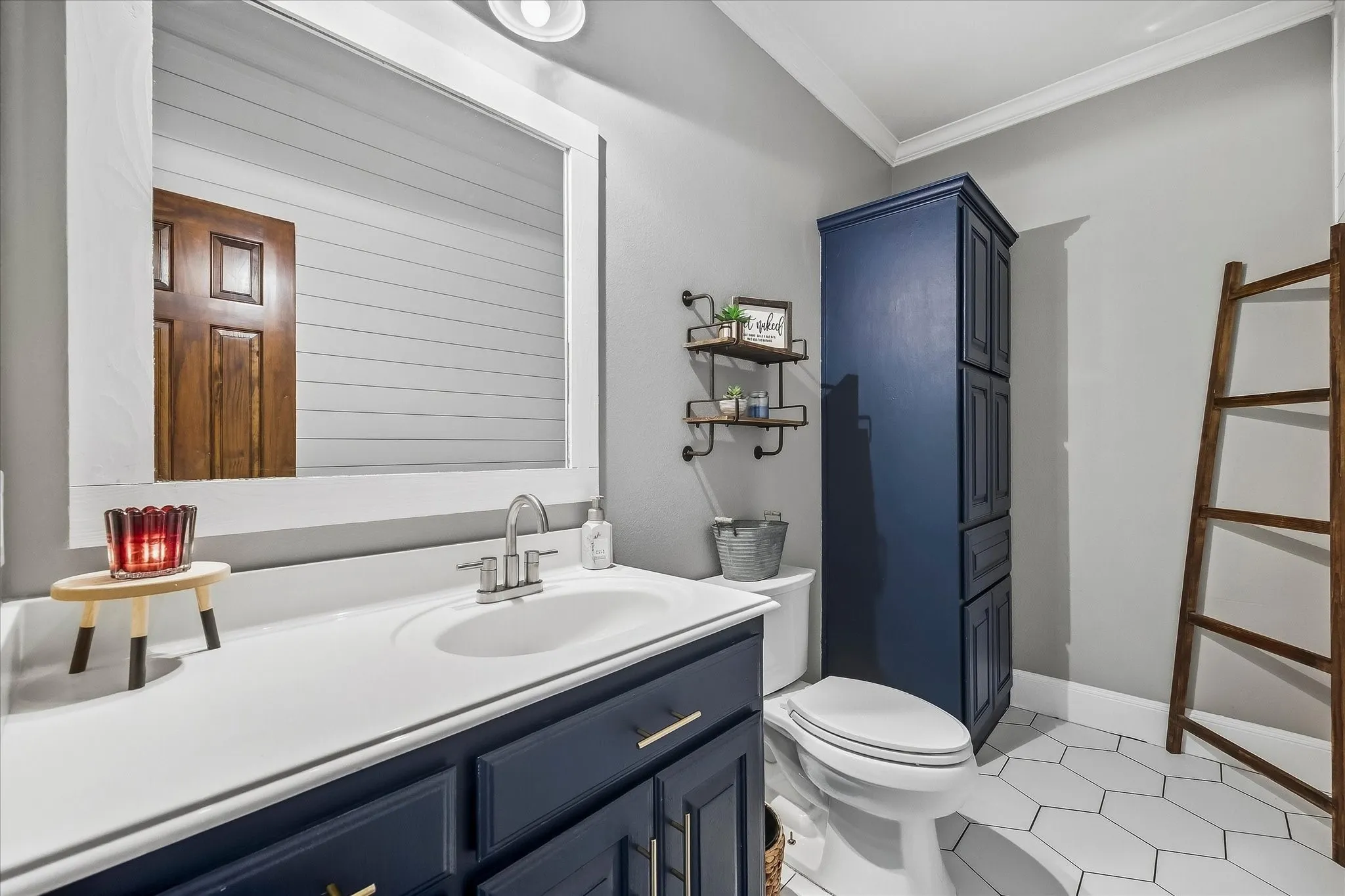 Single Family Residence For Sale in Collin County , 5910 State Highway 78 N, Farmersville, Texas 75442, 5 Bedroom, 4 Bathroom, 2 Garage spaces, 3,041 Sqft, built in 2005, mls#21396788, Real Estate Agent in Farmersville, Homes For Sale in Collin county, Homes For Sale in Farmersville, Realtor in Farmersville Texas, Real Estate Brokerage Independent Realty Texas, Luminita Cordes Realtor