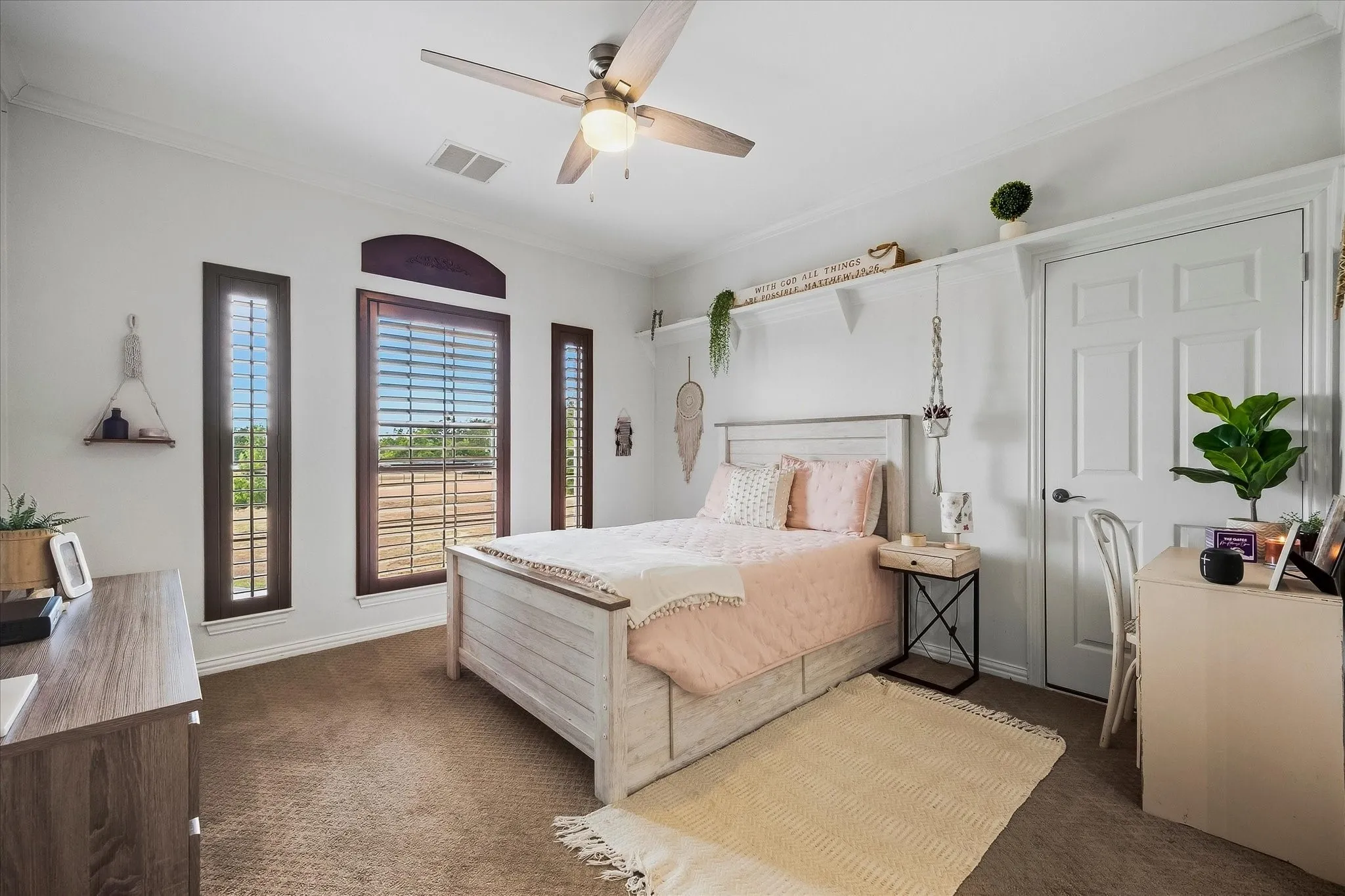 Single Family Residence For Sale in Collin County , 5910 State Highway 78 N, Farmersville, Texas 75442, 5 Bedroom, 4 Bathroom, 2 Garage spaces, 3,041 Sqft, built in 2005, mls#21396788, Real Estate Agent in Farmersville, Homes For Sale in Collin county, Homes For Sale in Farmersville, Realtor in Farmersville Texas, Real Estate Brokerage Independent Realty Texas, Luminita Cordes Realtor