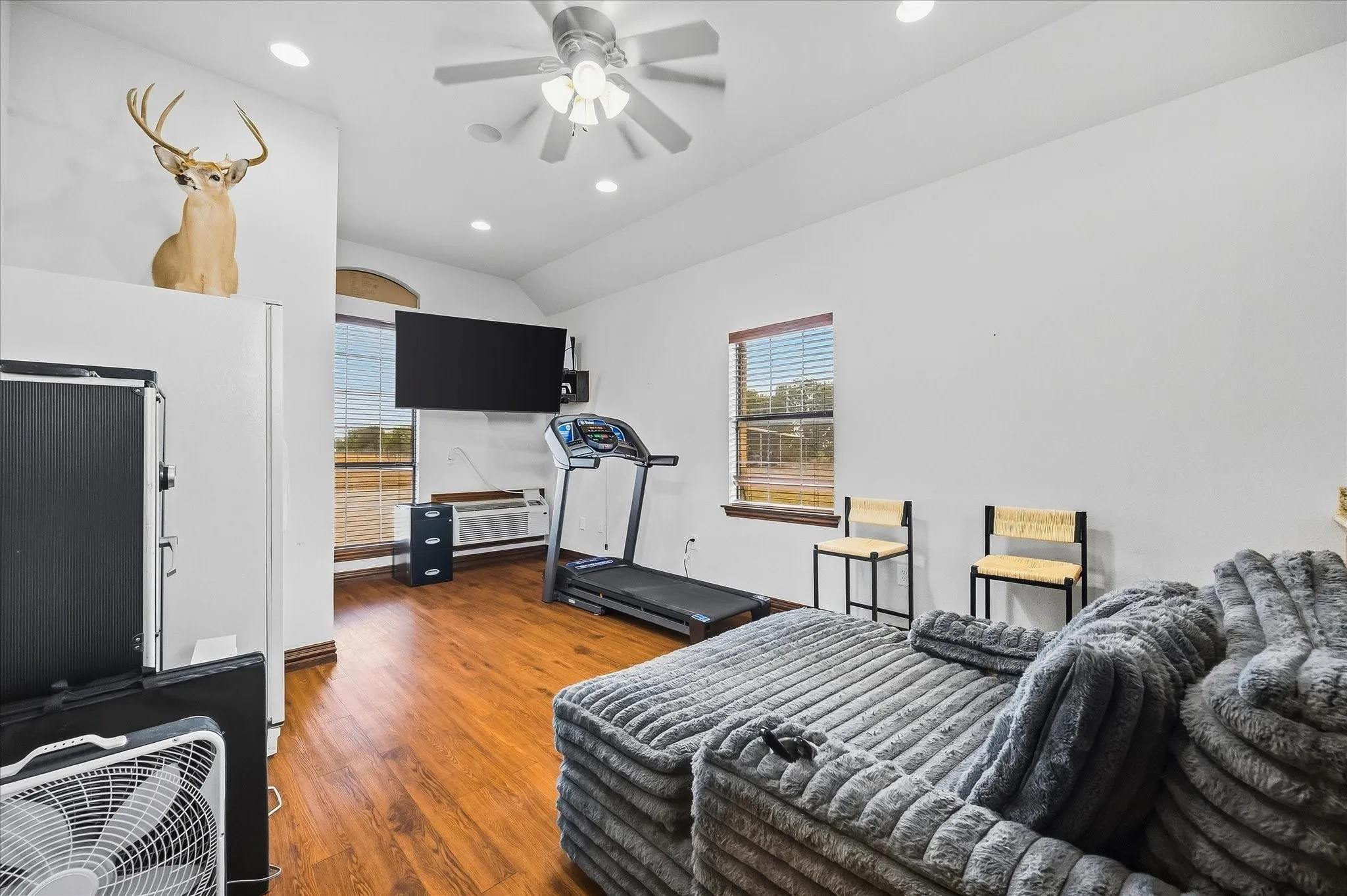 Single Family Residence For Sale in Collin County , 5910 State Highway 78 N, Farmersville, Texas 75442, 5 Bedroom, 4 Bathroom, 2 Garage spaces, 3,041 Sqft, built in 2005, mls#21396788, Real Estate Agent in Farmersville, Homes For Sale in Collin county, Homes For Sale in Farmersville, Realtor in Farmersville Texas, Real Estate Brokerage Independent Realty Texas, Luminita Cordes Realtor