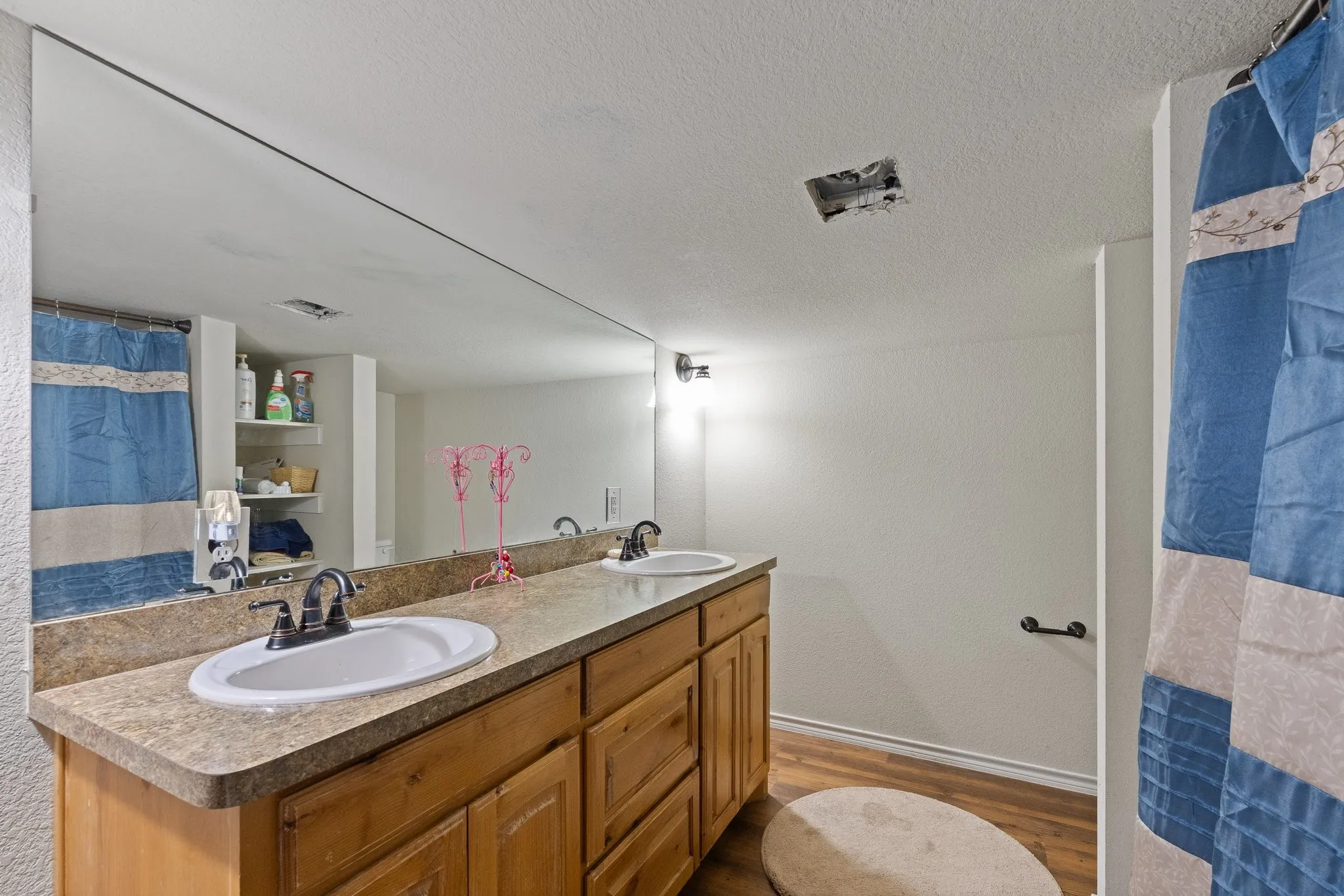 Upstairs bathroom.