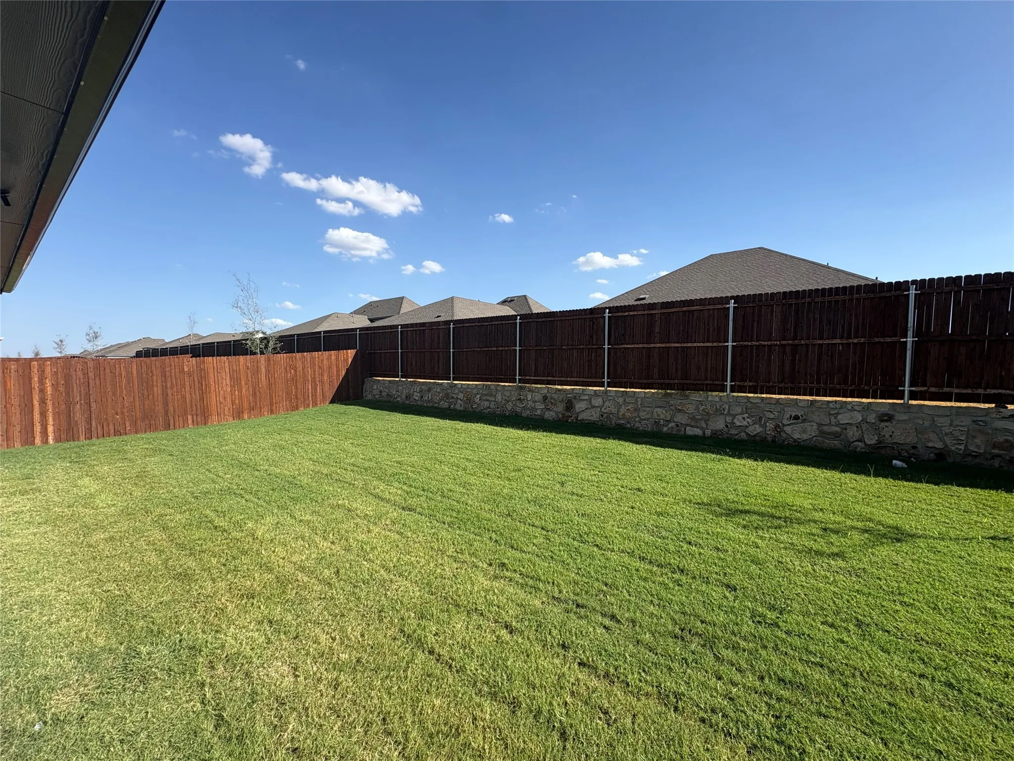 Single Family Residence For Rent in Cooke County , 709 Sweet Pea Drive, Pilot Point, Texas 76258, 4 Bedroom, 3 Bathroom, 2 Garage spaces, 2,527 Sqft, built in 2026, mls#21388368, Real Estate Agent in Pilot Point, Homes For Rent in Cooke county, Homes For Rent in Pilot Point, Realtor in Pilot Point Texas, Real Estate Brokerage Independent Realty Texas, Luminita Cordes Realtor
