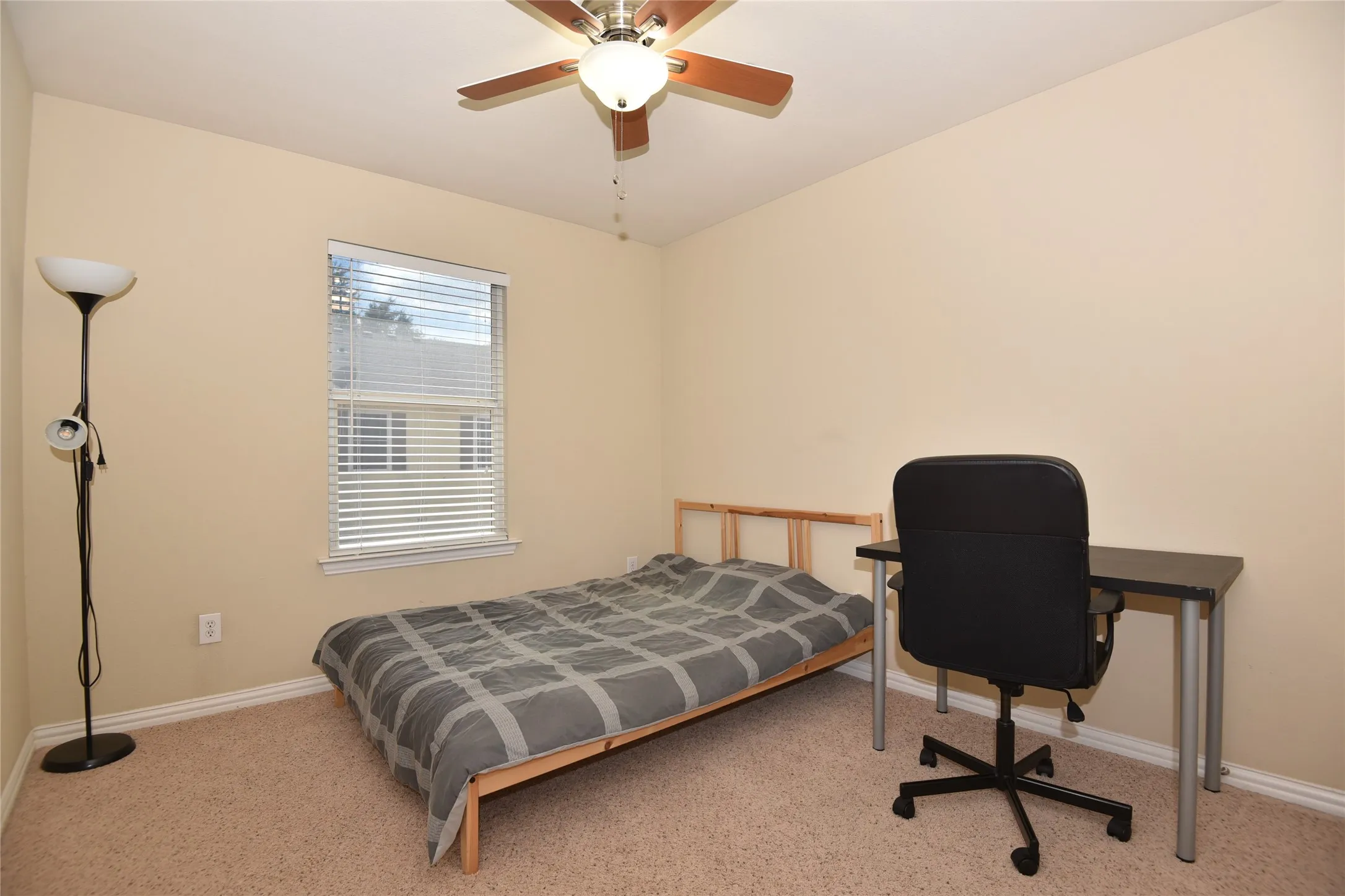 Townhouse For Sale in Tarrant County , 2505 Durango Ridge Drive, Bedford, Texas 76021, 3 Bedroom, 3 Bathroom, 2 Garage spaces, 1,488 Sqft, built in 2005, mls#21394658, Real Estate Agent in Bedford, Homes For Sale in Tarrant county, Homes For Sale in Bedford, Realtor in Bedford Texas, Real Estate Brokerage Independent Realty Texas, Luminita Cordes Realtor
