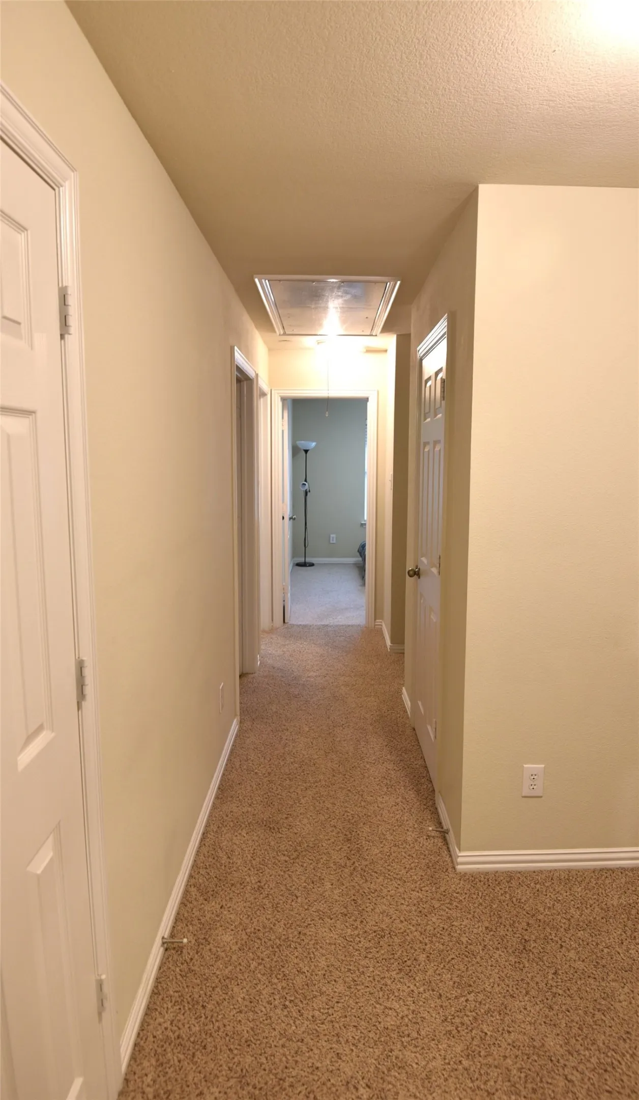 Townhouse For Sale in Tarrant County , 2505 Durango Ridge Drive, Bedford, Texas 76021, 3 Bedroom, 3 Bathroom, 2 Garage spaces, 1,488 Sqft, built in 2005, mls#21394658, Real Estate Agent in Bedford, Homes For Sale in Tarrant county, Homes For Sale in Bedford, Realtor in Bedford Texas, Real Estate Brokerage Independent Realty Texas, Luminita Cordes Realtor
