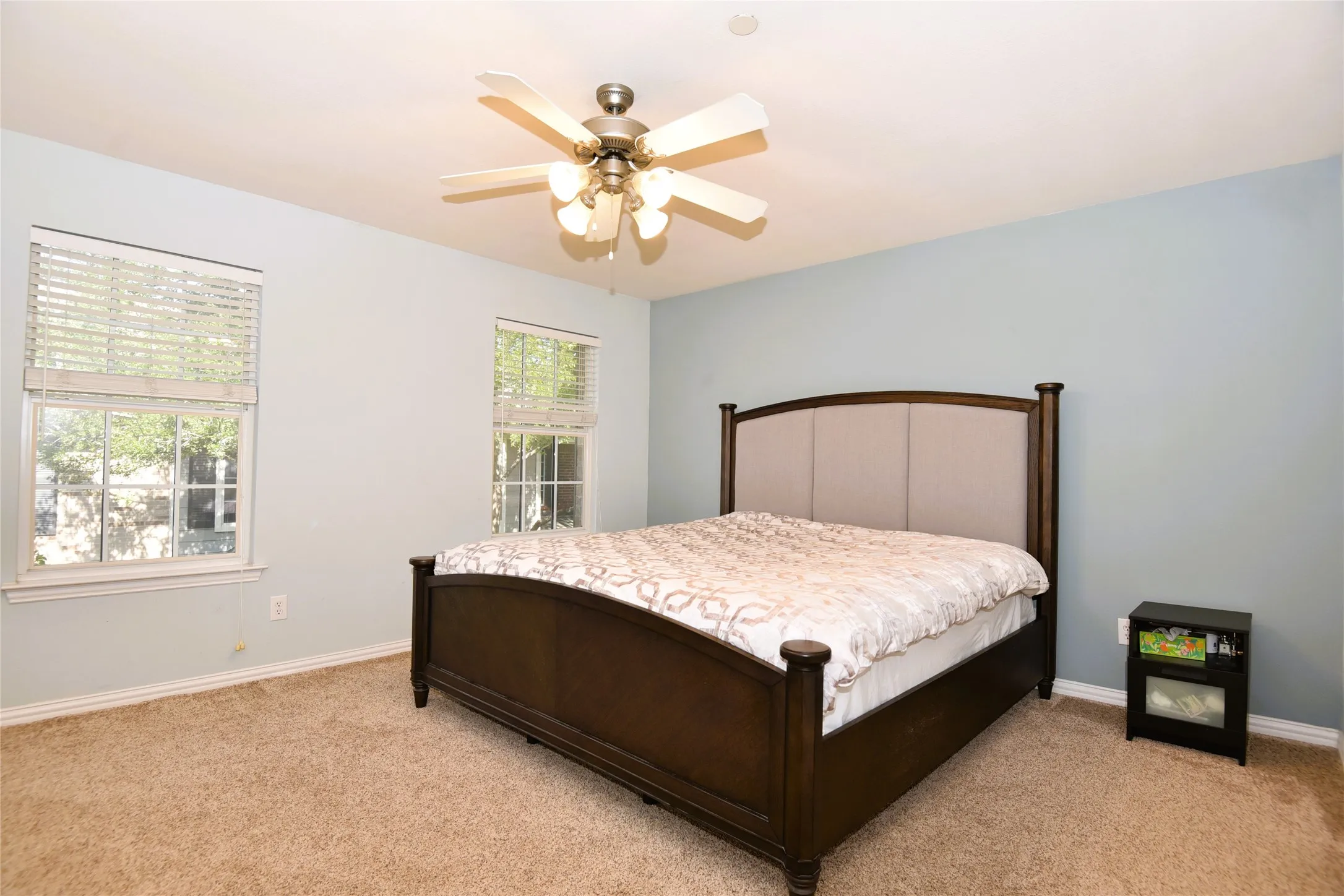 Townhouse For Sale in Tarrant County , 2505 Durango Ridge Drive, Bedford, Texas 76021, 3 Bedroom, 3 Bathroom, 2 Garage spaces, 1,488 Sqft, built in 2005, mls#21394658, Real Estate Agent in Bedford, Homes For Sale in Tarrant county, Homes For Sale in Bedford, Realtor in Bedford Texas, Real Estate Brokerage Independent Realty Texas, Luminita Cordes Realtor