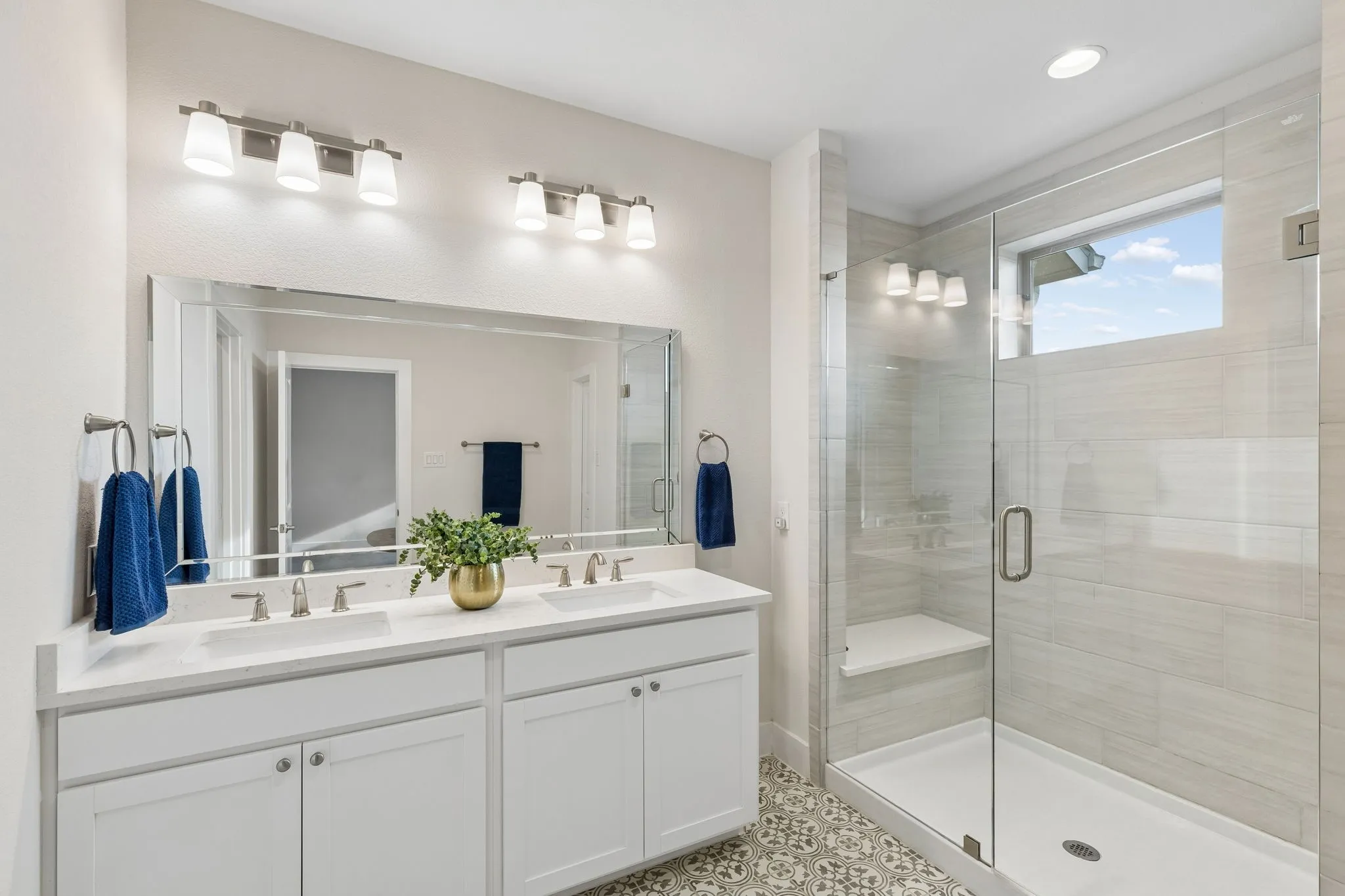 Townhouse For Sale in Collin County , 17717 Sage Lane, Dallas, Texas 75252, 3 Bedroom, 3 Bathroom, 2 Garage spaces, 1,941 Sqft, built in 2019, mls#21396798, Real Estate Agent in Dallas, Homes For Sale in Collin county, Homes For Sale in Dallas, Realtor in Dallas Texas, Real Estate Brokerage Independent Realty Texas, Luminita Cordes Realtor