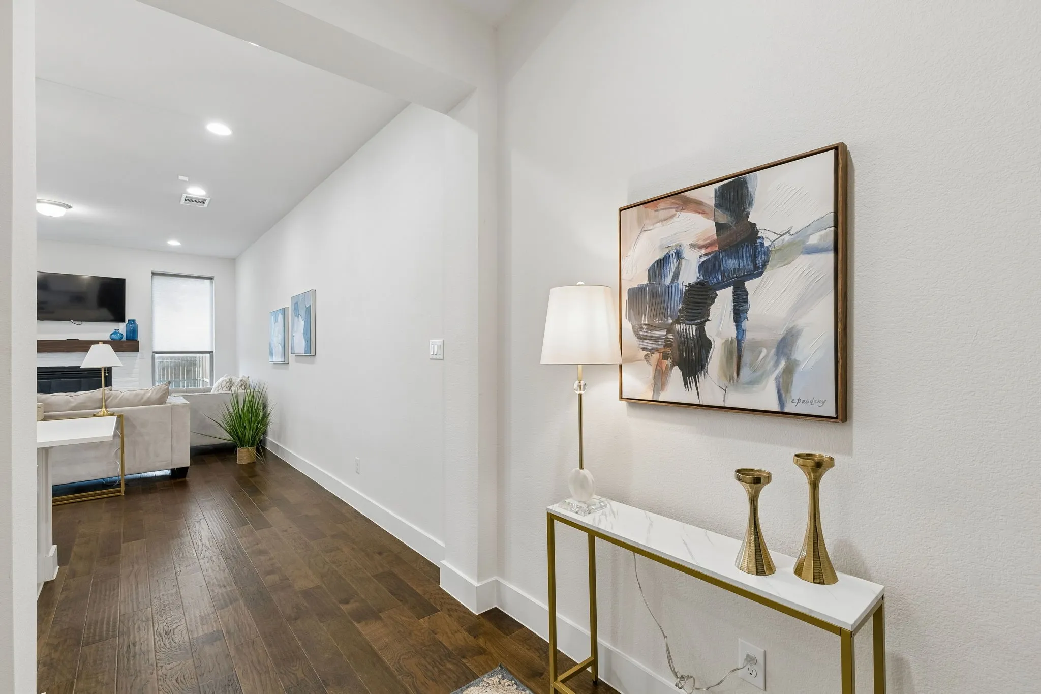 Townhouse For Sale in Collin County , 17717 Sage Lane, Dallas, Texas 75252, 3 Bedroom, 3 Bathroom, 2 Garage spaces, 1,941 Sqft, built in 2019, mls#21396798, Real Estate Agent in Dallas, Homes For Sale in Collin county, Homes For Sale in Dallas, Realtor in Dallas Texas, Real Estate Brokerage Independent Realty Texas, Luminita Cordes Realtor