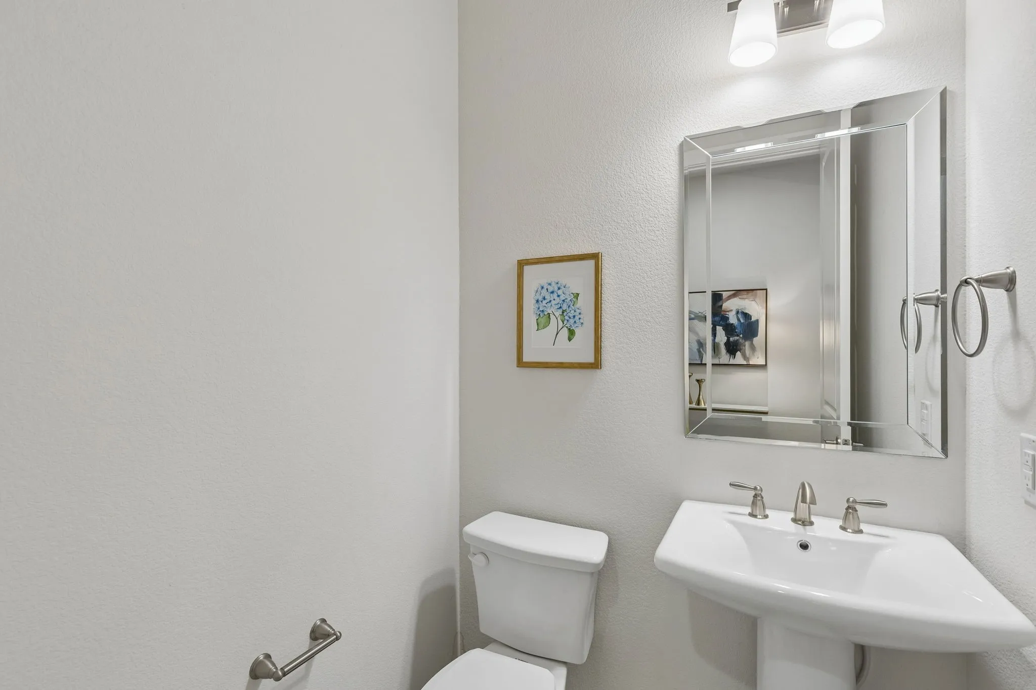 Townhouse For Sale in Collin County , 17717 Sage Lane, Dallas, Texas 75252, 3 Bedroom, 3 Bathroom, 2 Garage spaces, 1,941 Sqft, built in 2019, mls#21396798, Real Estate Agent in Dallas, Homes For Sale in Collin county, Homes For Sale in Dallas, Realtor in Dallas Texas, Real Estate Brokerage Independent Realty Texas, Luminita Cordes Realtor