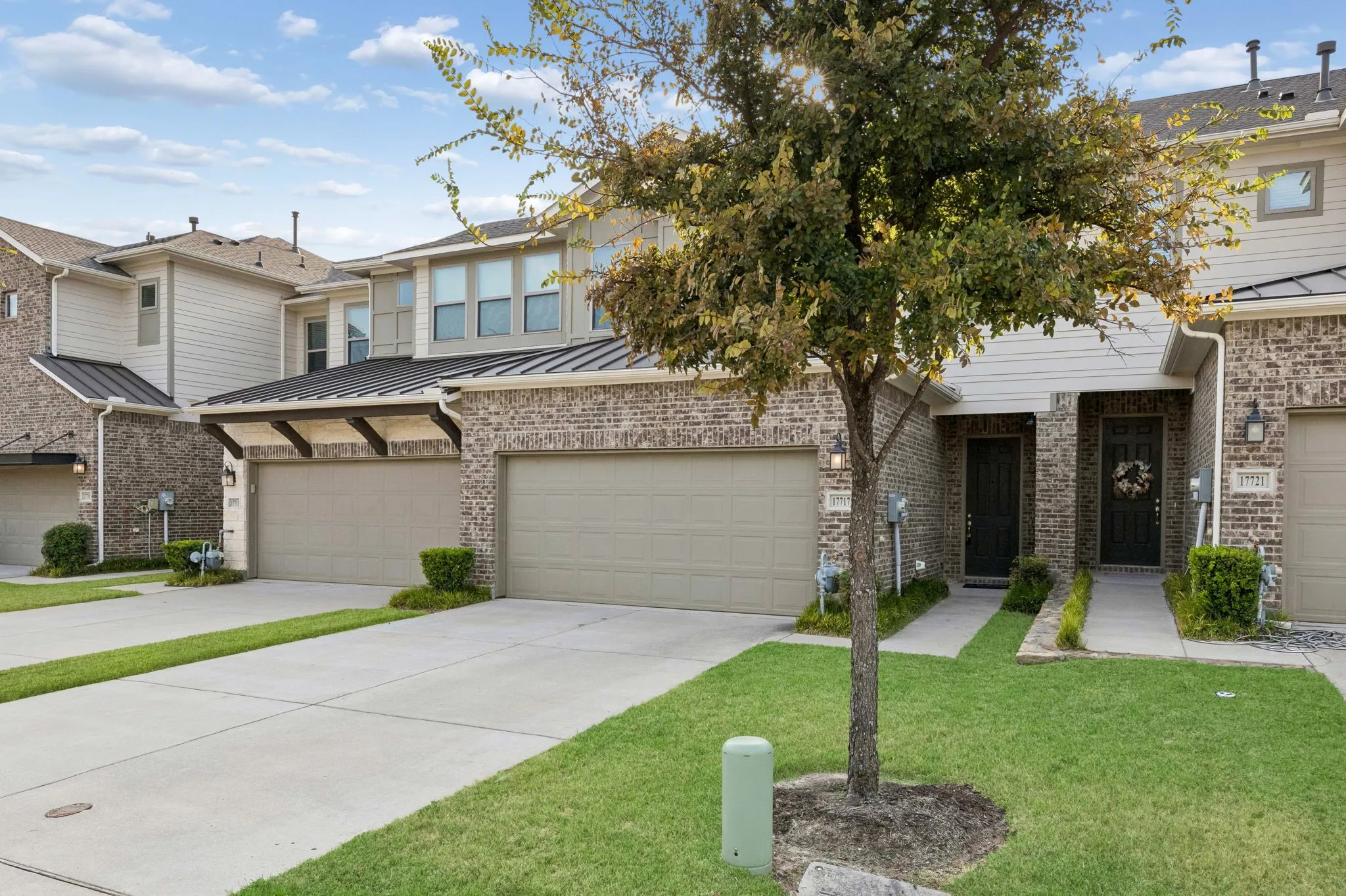 Townhouse For Sale in Collin County , 17717 Sage Lane, Dallas, Texas 75252, 3 Bedroom, 3 Bathroom, 2 Garage spaces, 1,941 Sqft, built in 2019, mls#21396798, Real Estate Agent in Dallas, Homes For Sale in Collin county, Homes For Sale in Dallas, Realtor in Dallas Texas, Real Estate Brokerage Independent Realty Texas, Luminita Cordes Realtor