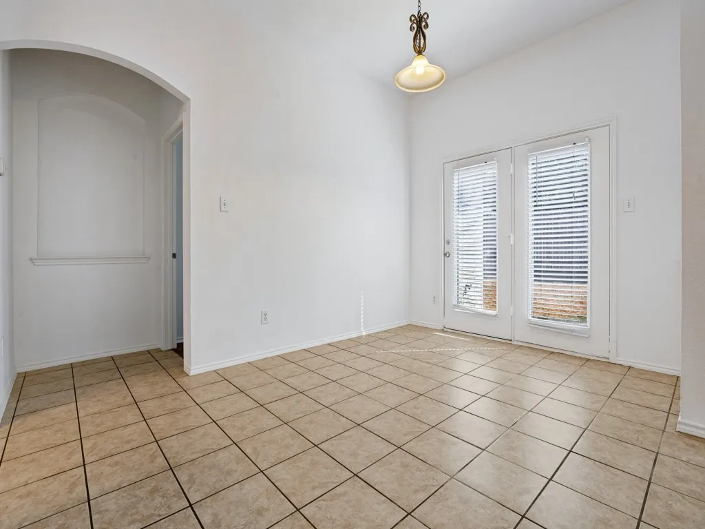 Single Family Residence For Sale in Tarrant County , 2459 Frontier Drive, Grand Prairie, Texas 75052, 4 Bedroom, 2 Bathroom, 2 Garage spaces, 2,194 Sqft, built in 2002, mls#21396624, Real Estate Agent in Grand Prairie, Homes For Sale in Tarrant county, Homes For Sale in Grand Prairie, Realtor in Grand Prairie Texas, Real Estate Brokerage Independent Realty Texas, Luminita Cordes Realtor