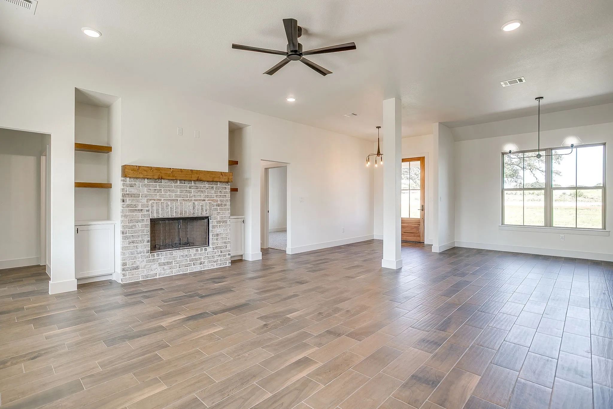 Single Family Residence For Sale in Parker County , 237 Kilkenny Road, Poolville, Texas 76487, 3 Bedroom, 2 Bathroom, 2 Garage spaces, 2,175 Sqft, built in 2025, mls#21396802, Real Estate Agent in Poolville, Homes For Sale in Parker county, Homes For Sale in Poolville, Realtor in Poolville Texas, Real Estate Brokerage Independent Realty Texas, Luminita Cordes Realtor