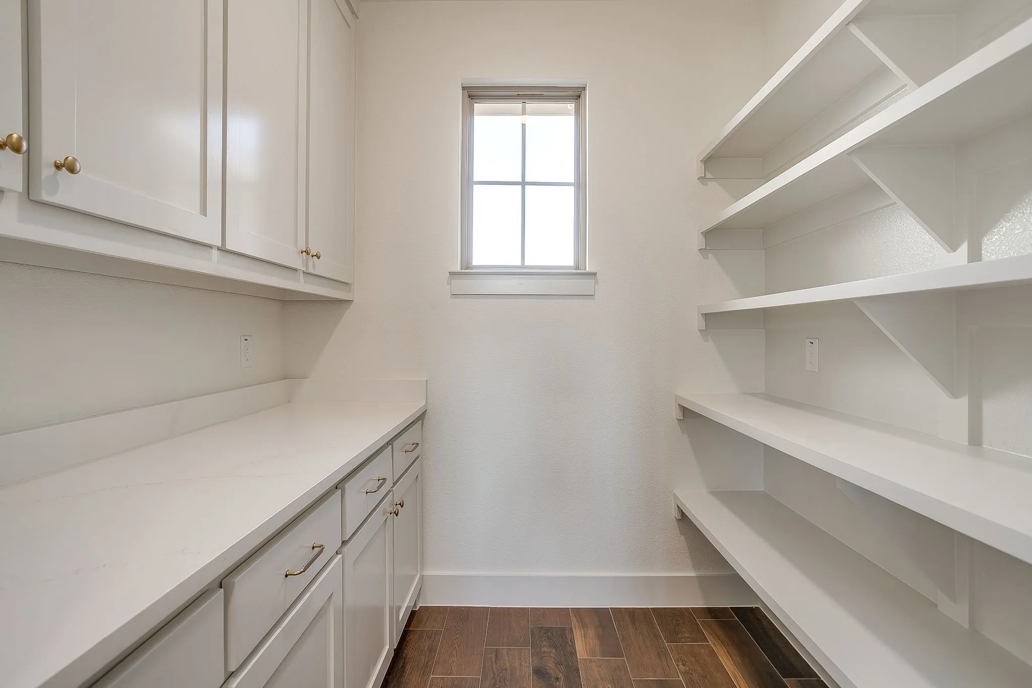 Single Family Residence For Sale in Parker County , 237 Kilkenny Road, Poolville, Texas 76487, 3 Bedroom, 2 Bathroom, 2 Garage spaces, 2,175 Sqft, built in 2025, mls#21396802, Real Estate Agent in Poolville, Homes For Sale in Parker county, Homes For Sale in Poolville, Realtor in Poolville Texas, Real Estate Brokerage Independent Realty Texas, Luminita Cordes Realtor
