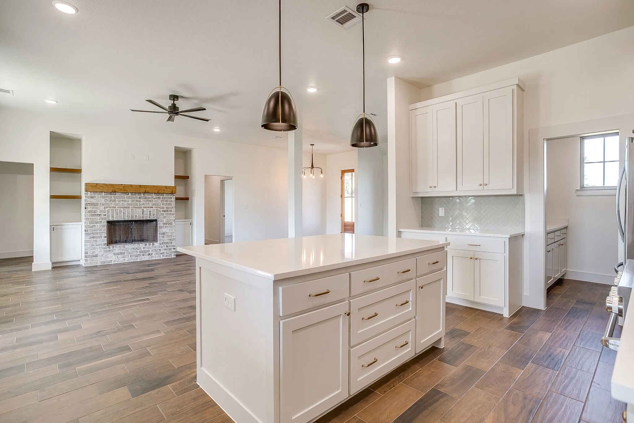Single Family Residence For Sale in Parker County , 237 Kilkenny Road, Poolville, Texas 76487, 3 Bedroom, 2 Bathroom, 2 Garage spaces, 2,175 Sqft, built in 2025, mls#21396802, Real Estate Agent in Poolville, Homes For Sale in Parker county, Homes For Sale in Poolville, Realtor in Poolville Texas, Real Estate Brokerage Independent Realty Texas, Luminita Cordes Realtor