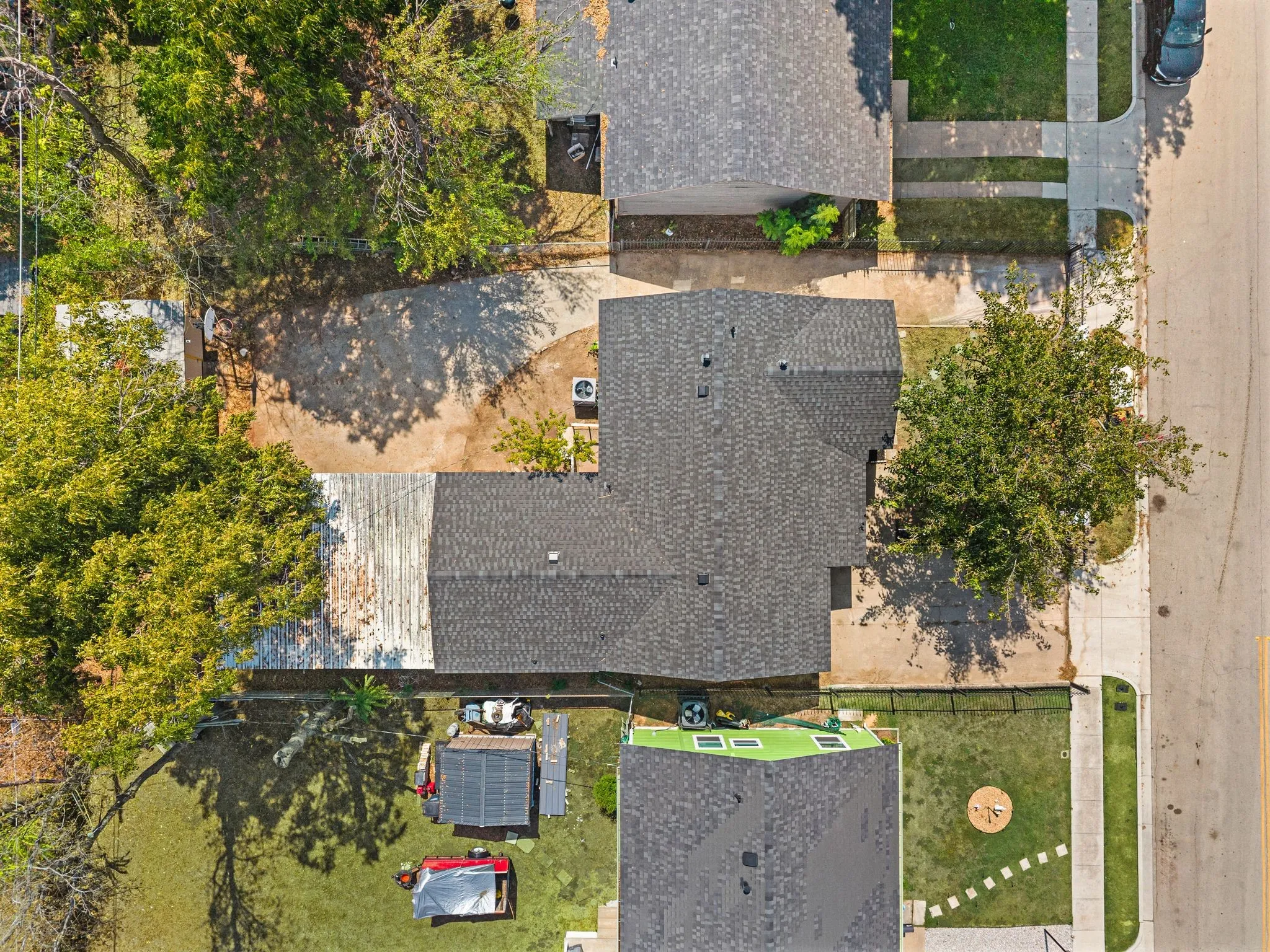 Single Family Residence For Sale in Tarrant County , 3855 Dowdell Street, Fort Worth, Texas 76119, 3 Bedroom, 2 Bathroom, Garage spaces, 1,425 Sqft, built in 1952, mls#21396805, Real Estate Agent in Fort Worth, Homes For Sale in Tarrant county, Homes For Sale in Fort Worth, Realtor in Fort Worth Texas, Real Estate Brokerage Independent Realty Texas, Luminita Cordes Realtor