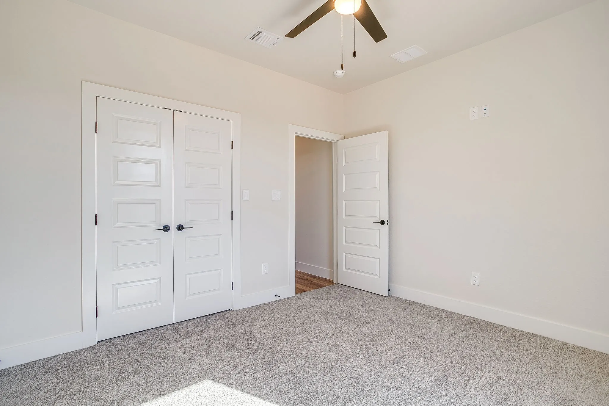 Single Family Residence For Sale in Parker County , 217 Kilkenny Road, Poolville, Texas 76487, 3 Bedroom, 2 Bathroom, 2 Garage spaces, 2,000 Sqft, built in 2025, mls#21396804, Real Estate Agent in Poolville, Homes For Sale in Parker county, Homes For Sale in Poolville, Realtor in Poolville Texas, Real Estate Brokerage Independent Realty Texas, Luminita Cordes Realtor