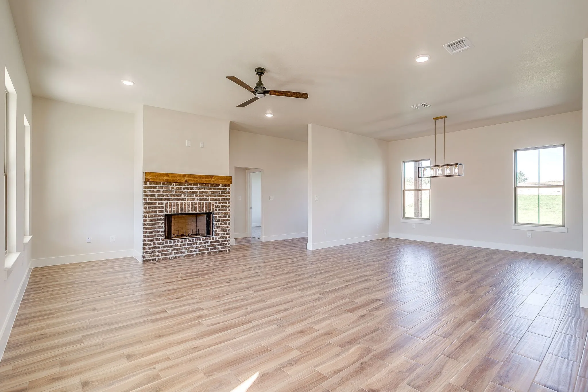 Single Family Residence For Sale in Parker County , 217 Kilkenny Road, Poolville, Texas 76487, 3 Bedroom, 2 Bathroom, 2 Garage spaces, 2,000 Sqft, built in 2025, mls#21396804, Real Estate Agent in Poolville, Homes For Sale in Parker county, Homes For Sale in Poolville, Realtor in Poolville Texas, Real Estate Brokerage Independent Realty Texas, Luminita Cordes Realtor