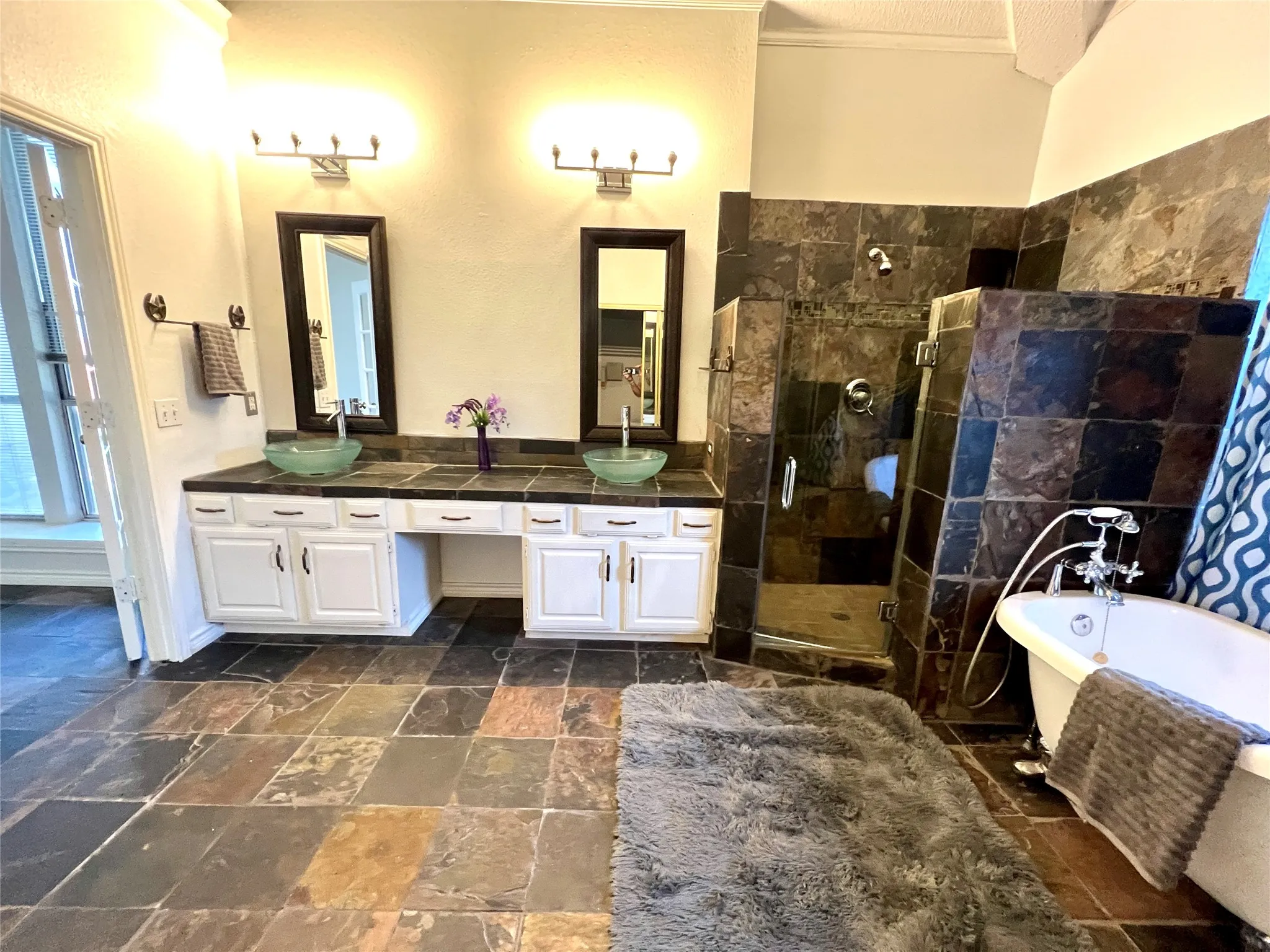 Single Family Residence For Sale in Collin County , 11005 Hermitage Lane, Frisco, Texas 75035, 4 Bedroom, 2 Bathroom, 2 Garage spaces, 2,307 Sqft, built in 1988, mls#21388907, Real Estate Agent in Frisco, Homes For Sale in Collin county, Homes For Sale in Frisco, Realtor in Frisco Texas, Real Estate Brokerage Independent Realty Texas, Luminita Cordes Realtor