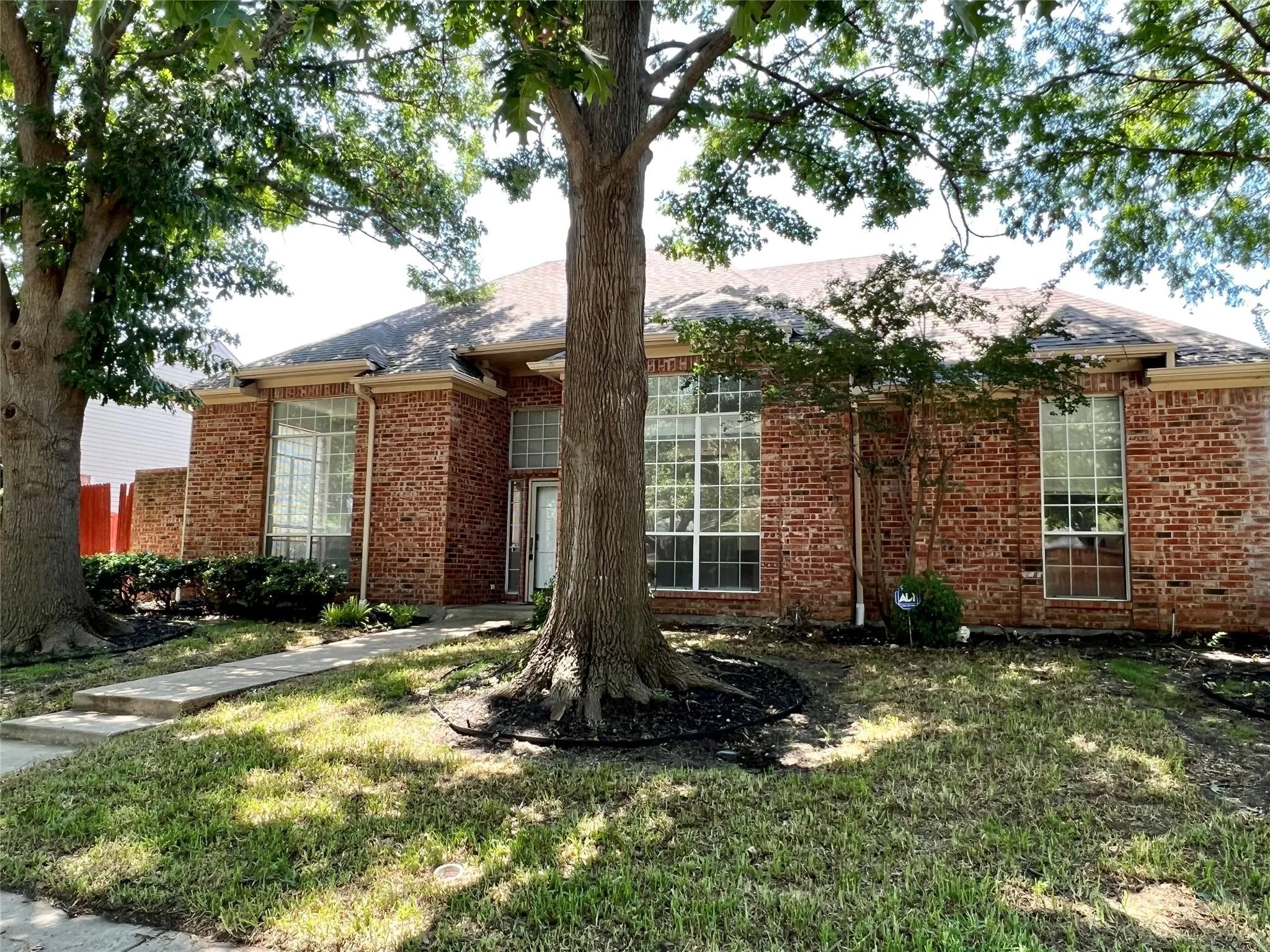 Single Family Residence For Sale
