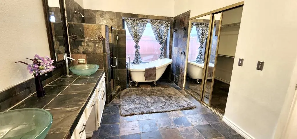 Single Family Residence For Sale in Collin County , 11005 Hermitage Lane, Frisco, Texas 75035, 4 Bedroom, 2 Bathroom, 2 Garage spaces, 2,307 Sqft, built in 1988, mls#21388907, Real Estate Agent in Frisco, Homes For Sale in Collin county, Homes For Sale in Frisco, Realtor in Frisco Texas, Real Estate Brokerage Independent Realty Texas, Luminita Cordes Realtor