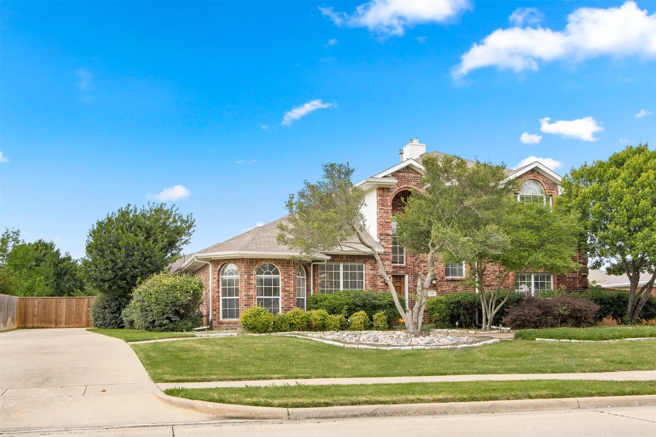 Single Family Residence For Rent in Collin County , 116 Glen Ridge Drive, Murphy, Texas 75094, 4 Bedroom, 3 Bathroom, 2 Garage spaces, 2,847 Sqft, built in 1998, mls#21396806, Real Estate Agent in Murphy, Homes For Rent in Collin county, Homes For Rent in Murphy, Realtor in Murphy Texas, Real Estate Brokerage Independent Realty Texas, Luminita Cordes Realtor