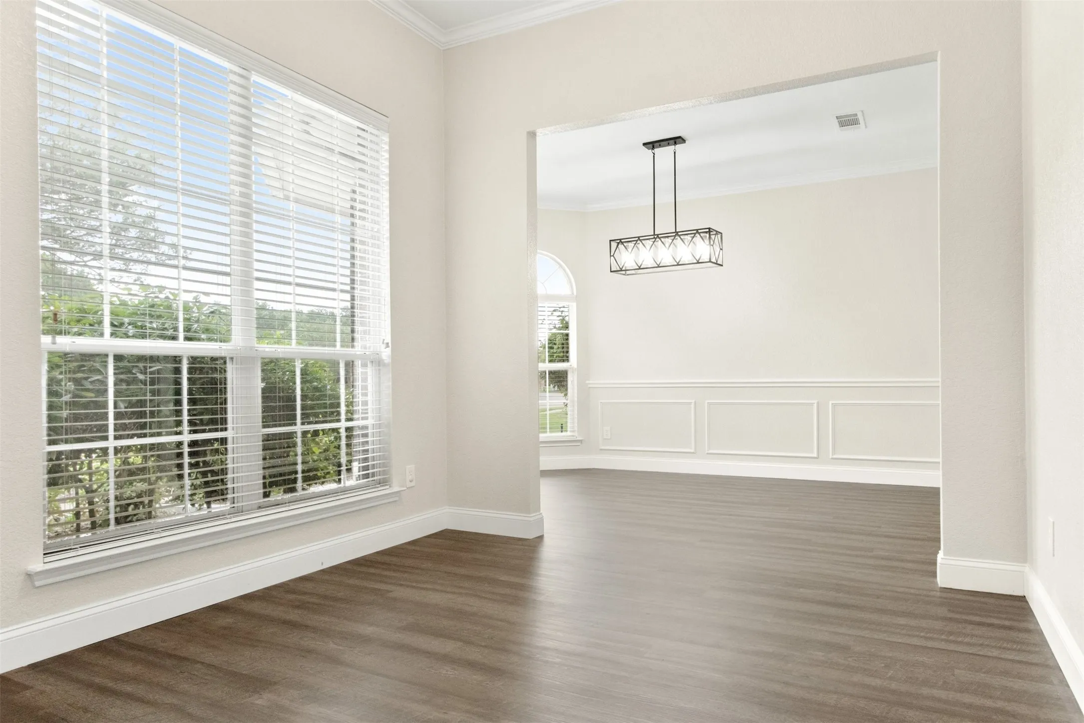 Single Family Residence For Rent in Collin County , 116 Glen Ridge Drive, Murphy, Texas 75094, 4 Bedroom, 3 Bathroom, 2 Garage spaces, 2,847 Sqft, built in 1998, mls#21396806, Real Estate Agent in Murphy, Homes For Rent in Collin county, Homes For Rent in Murphy, Realtor in Murphy Texas, Real Estate Brokerage Independent Realty Texas, Luminita Cordes Realtor