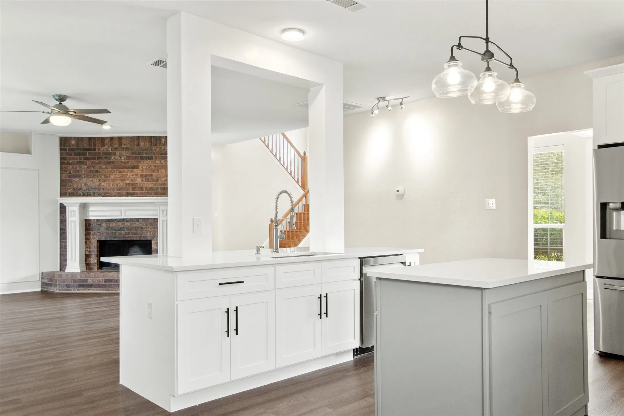 Single Family Residence For Rent in Collin County , 116 Glen Ridge Drive, Murphy, Texas 75094, 4 Bedroom, 3 Bathroom, 2 Garage spaces, 2,847 Sqft, built in 1998, mls#21396806, Real Estate Agent in Murphy, Homes For Rent in Collin county, Homes For Rent in Murphy, Realtor in Murphy Texas, Real Estate Brokerage Independent Realty Texas, Luminita Cordes Realtor