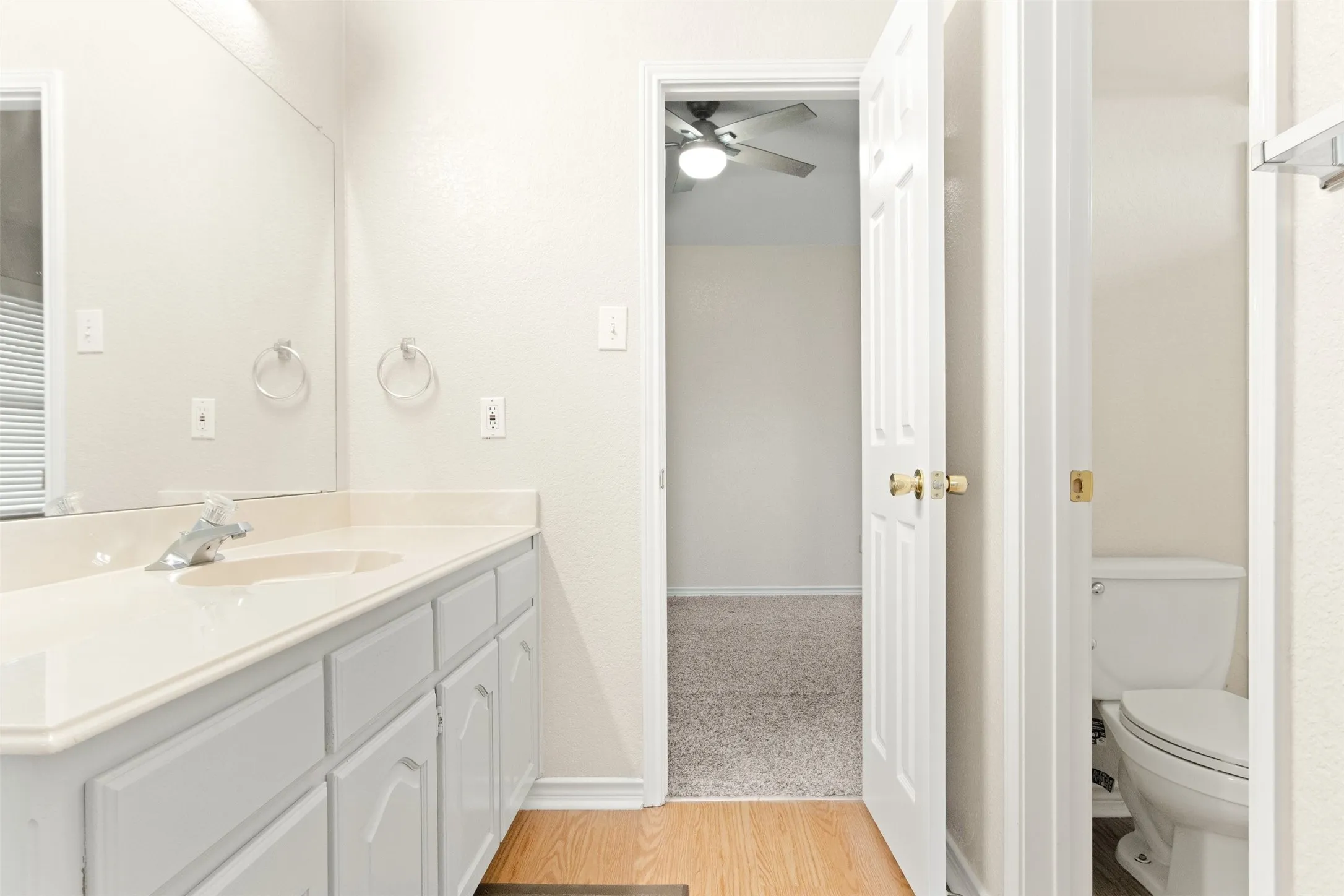 Single Family Residence For Rent in Collin County , 116 Glen Ridge Drive, Murphy, Texas 75094, 4 Bedroom, 3 Bathroom, 2 Garage spaces, 2,847 Sqft, built in 1998, mls#21396806, Real Estate Agent in Murphy, Homes For Rent in Collin county, Homes For Rent in Murphy, Realtor in Murphy Texas, Real Estate Brokerage Independent Realty Texas, Luminita Cordes Realtor