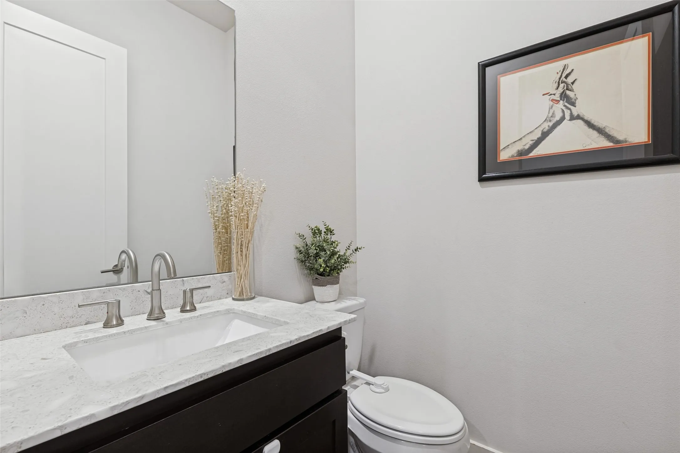 Single Family Residence For Sale in Dallas County , 4146 Maison Ridge, Dallas, Texas 75219, 3 Bedroom, 4 Bathroom, 2 Garage spaces, 2,722 Sqft, built in 2020, mls#21383893, Real Estate Agent in Dallas, Homes For Sale in Dallas county, Homes For Sale in Dallas, Realtor in Dallas Texas, Real Estate Brokerage Independent Realty Texas, Luminita Cordes Realtor