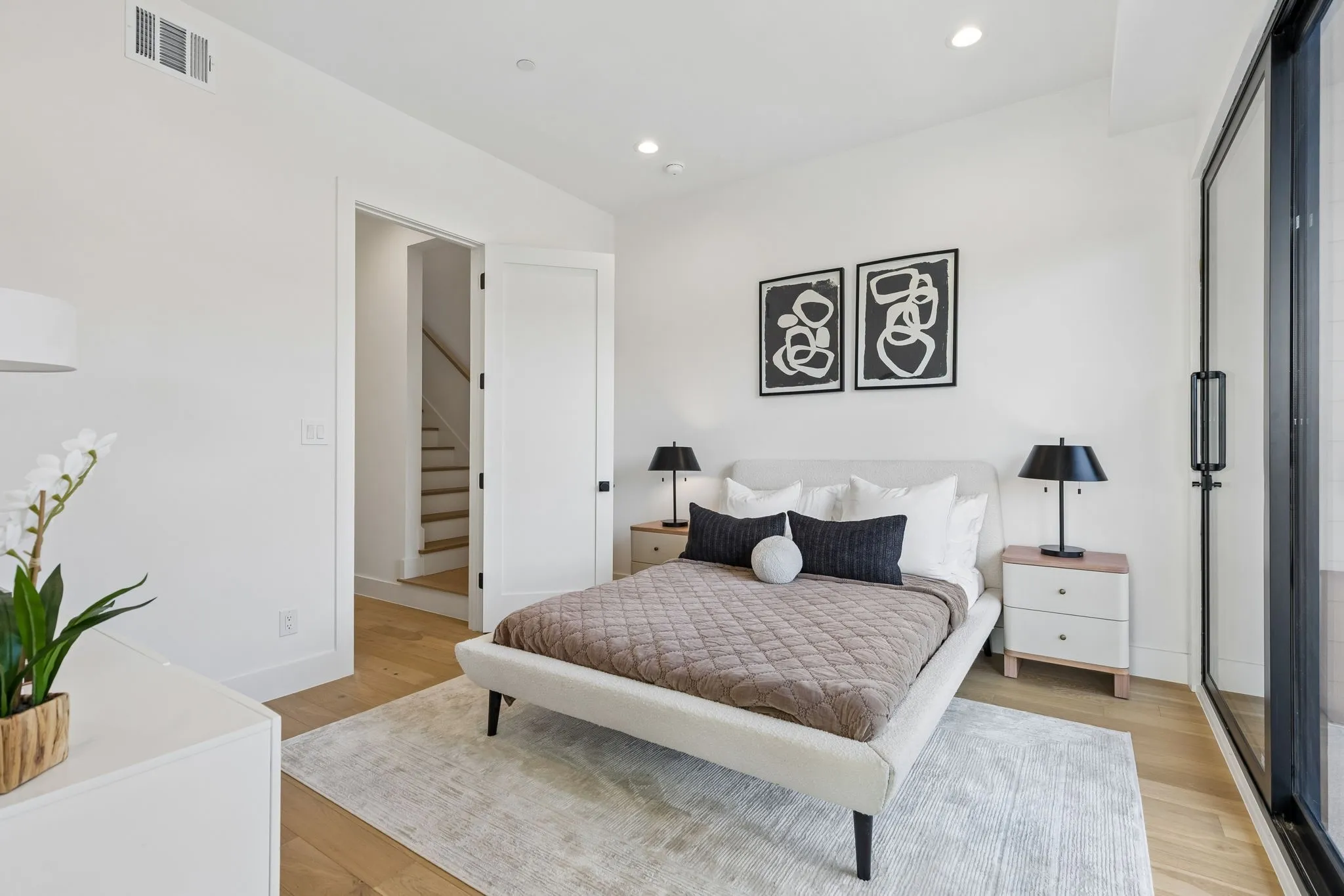 Townhouse For Rent in Dallas County , 4303 Cedar Springs Road, Dallas, Texas 75219, 3 Bedroom, 4 Bathroom, 2 Garage spaces, 2,011 Sqft, built in 2024, mls#21395864, Real Estate Agent in Dallas, Homes For Rent in Dallas county, Homes For Rent in Dallas, Realtor in Dallas Texas, Real Estate Brokerage Independent Realty Texas, Luminita Cordes Realtor