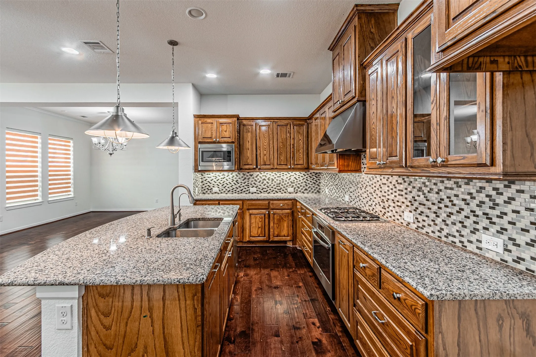 Single Family Residence For Rent in Dallas County , 6769 E Prospect Way, Irving, Texas 75063, 4 Bedroom, 4 Bathroom, 2 Garage spaces, 3,054 Sqft, built in 2017, mls#21395410, Real Estate Agent in Irving, Homes For Rent in Dallas county, Homes For Rent in Irving, Realtor in Irving Texas, Real Estate Brokerage Independent Realty Texas, Luminita Cordes Realtor