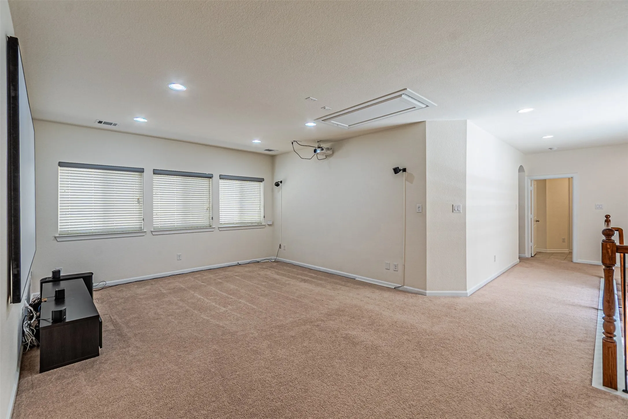 Single Family Residence For Rent in Dallas County , 6769 E Prospect Way, Irving, Texas 75063, 4 Bedroom, 4 Bathroom, 2 Garage spaces, 3,054 Sqft, built in 2017, mls#21395410, Real Estate Agent in Irving, Homes For Rent in Dallas county, Homes For Rent in Irving, Realtor in Irving Texas, Real Estate Brokerage Independent Realty Texas, Luminita Cordes Realtor