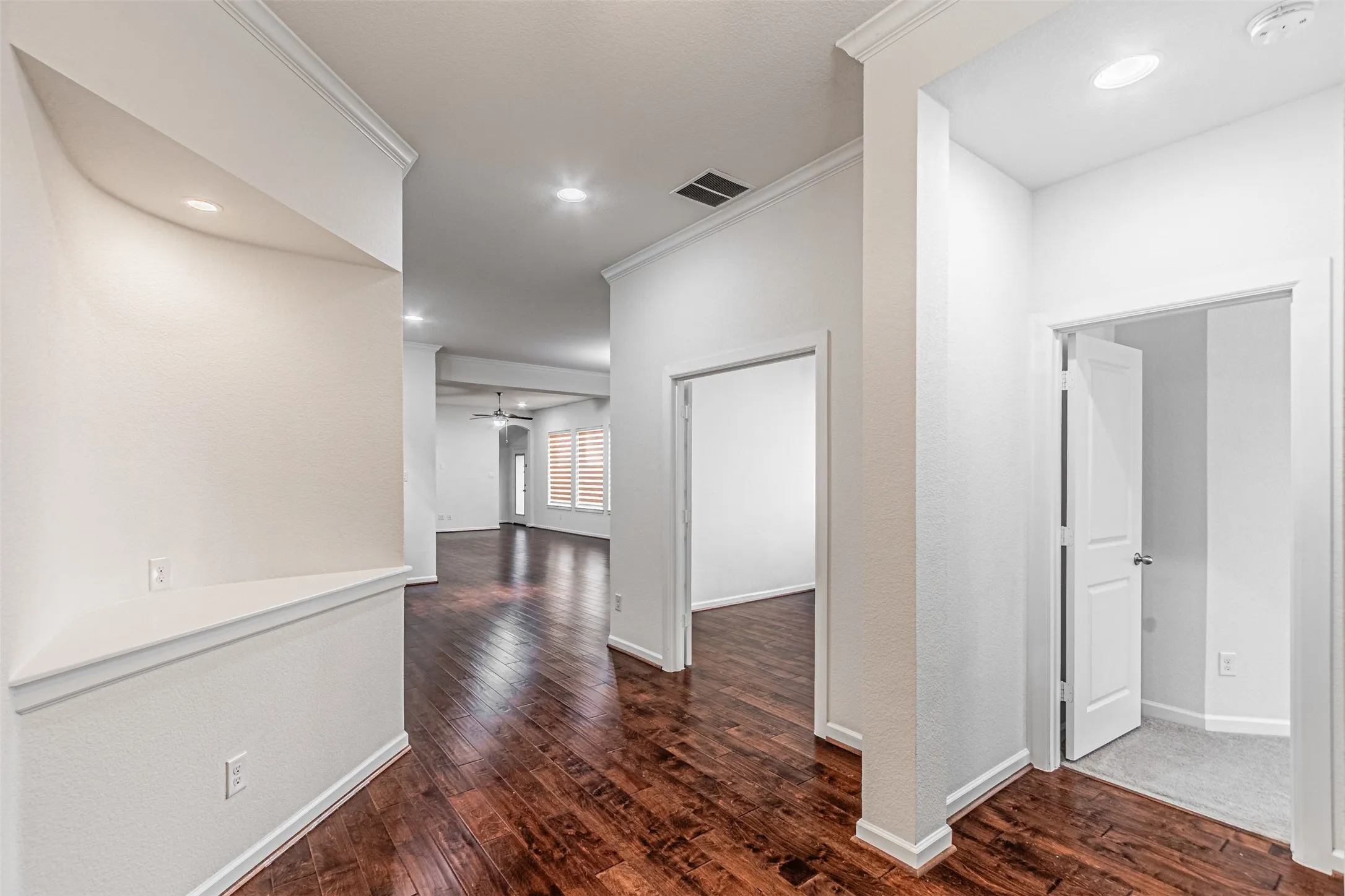 Single Family Residence For Rent in Dallas County , 6769 E Prospect Way, Irving, Texas 75063, 4 Bedroom, 4 Bathroom, 2 Garage spaces, 3,054 Sqft, built in 2017, mls#21395410, Real Estate Agent in Irving, Homes For Rent in Dallas county, Homes For Rent in Irving, Realtor in Irving Texas, Real Estate Brokerage Independent Realty Texas, Luminita Cordes Realtor