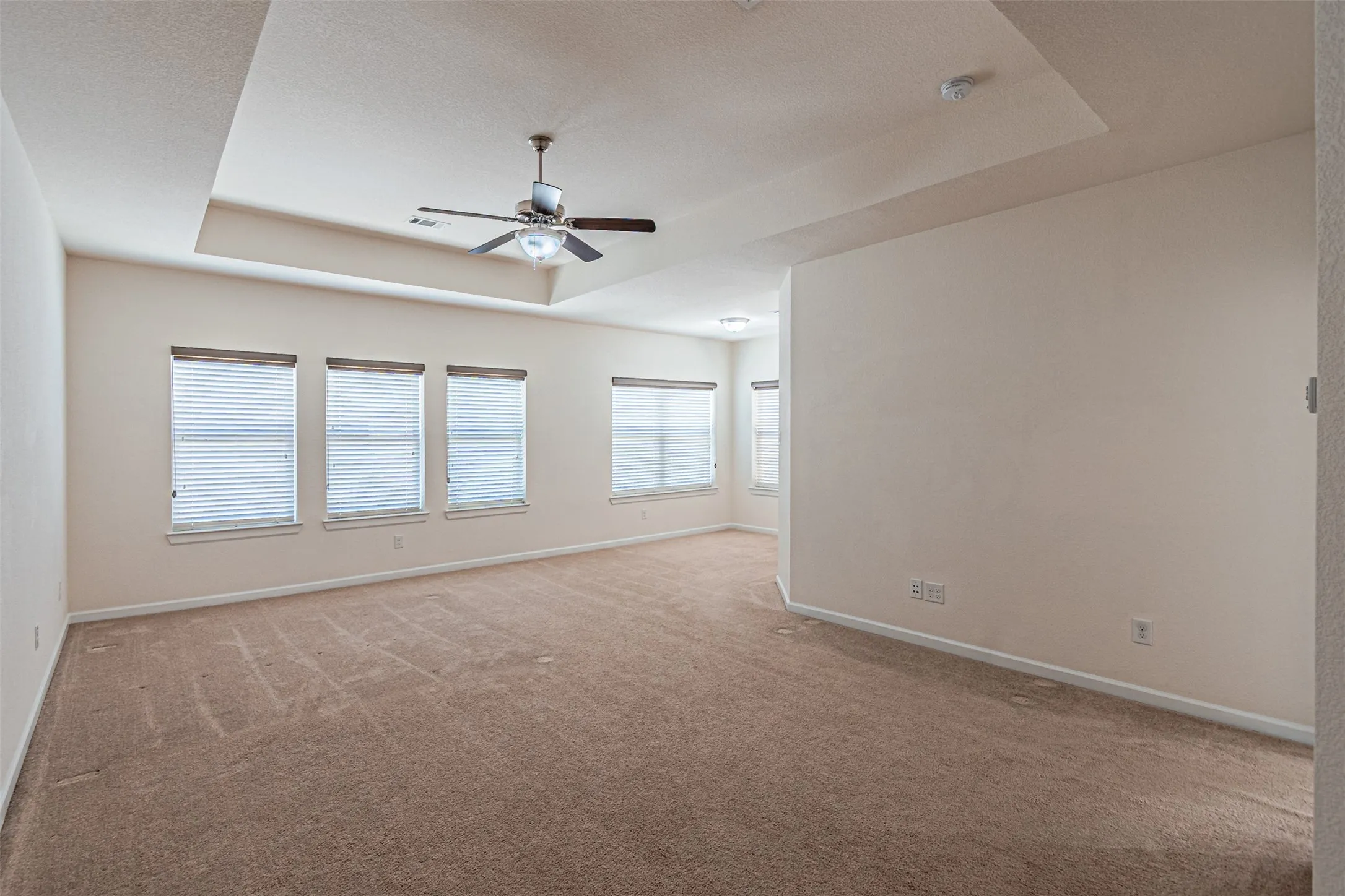 Single Family Residence For Rent in Dallas County , 6769 E Prospect Way, Irving, Texas 75063, 4 Bedroom, 4 Bathroom, 2 Garage spaces, 3,054 Sqft, built in 2017, mls#21395410, Real Estate Agent in Irving, Homes For Rent in Dallas county, Homes For Rent in Irving, Realtor in Irving Texas, Real Estate Brokerage Independent Realty Texas, Luminita Cordes Realtor