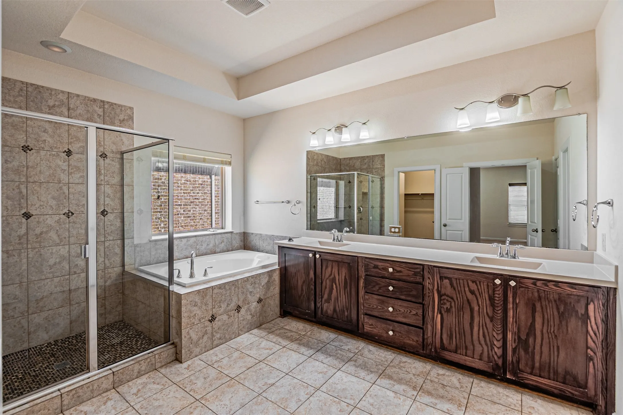 Single Family Residence For Rent in Dallas County , 6769 E Prospect Way, Irving, Texas 75063, 4 Bedroom, 4 Bathroom, 2 Garage spaces, 3,054 Sqft, built in 2017, mls#21395410, Real Estate Agent in Irving, Homes For Rent in Dallas county, Homes For Rent in Irving, Realtor in Irving Texas, Real Estate Brokerage Independent Realty Texas, Luminita Cordes Realtor