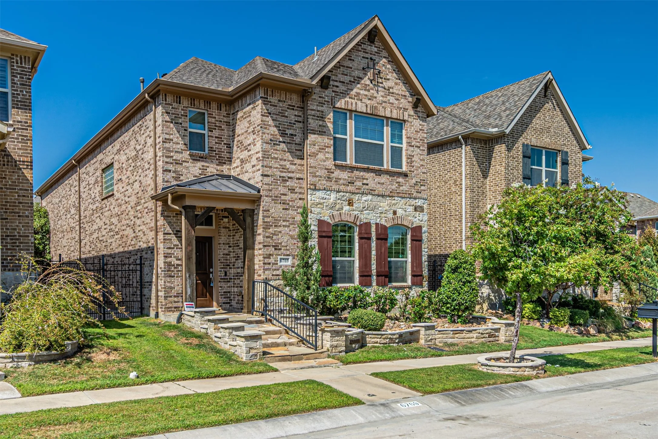 Single Family Residence For Rent in Dallas County , 6769 E Prospect Way, Irving, Texas 75063, 4 Bedroom, 4 Bathroom, 2 Garage spaces, 3,054 Sqft, built in 2017, mls#21395410, Real Estate Agent in Irving, Homes For Rent in Dallas county, Homes For Rent in Irving, Realtor in Irving Texas, Real Estate Brokerage Independent Realty Texas, Luminita Cordes Realtor