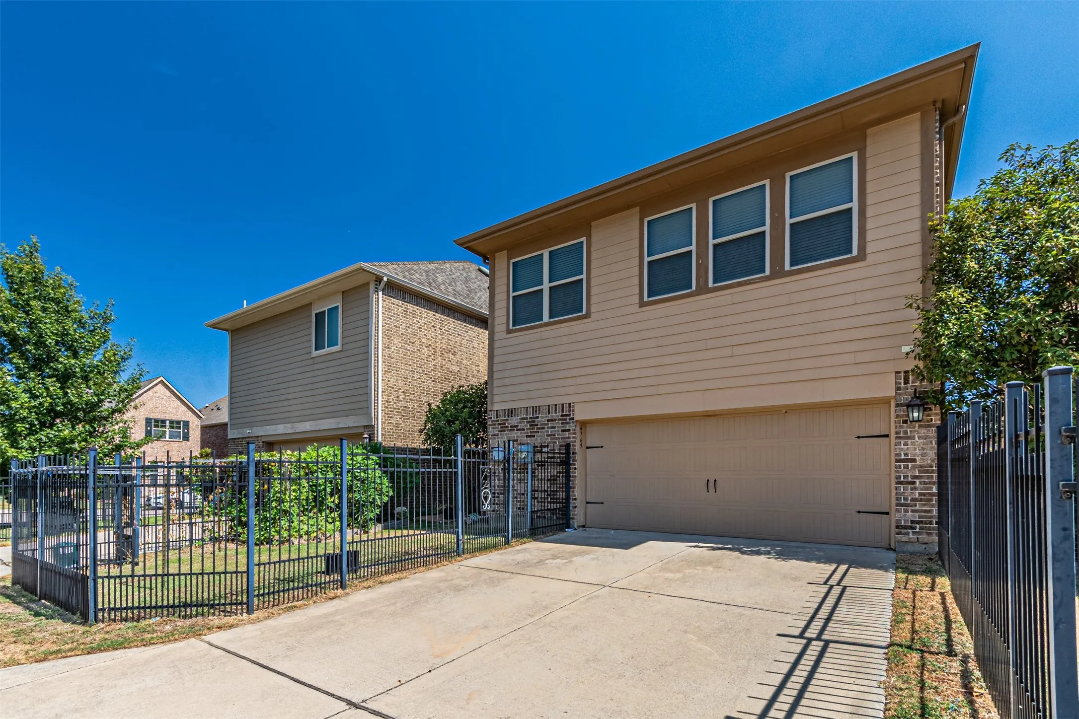 Single Family Residence For Rent in Dallas County , 6769 E Prospect Way, Irving, Texas 75063, 4 Bedroom, 4 Bathroom, 2 Garage spaces, 3,054 Sqft, built in 2017, mls#21395410, Real Estate Agent in Irving, Homes For Rent in Dallas county, Homes For Rent in Irving, Realtor in Irving Texas, Real Estate Brokerage Independent Realty Texas, Luminita Cordes Realtor