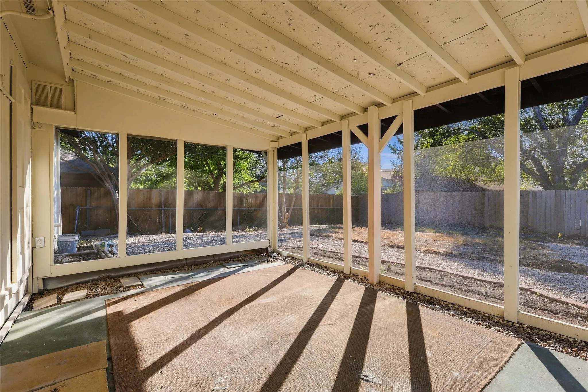 Single Family Residence For Sale in Tarrant County , 904 Dayton Road, Mansfield, Texas 76063, 3 Bedroom, 2 Bathroom, Garage spaces, 1,255 Sqft, built in 1972, mls#21394392, Real Estate Agent in Mansfield, Homes For Sale in Tarrant county, Homes For Sale in Mansfield, Realtor in Mansfield Texas, Real Estate Brokerage Independent Realty Texas, Luminita Cordes Realtor