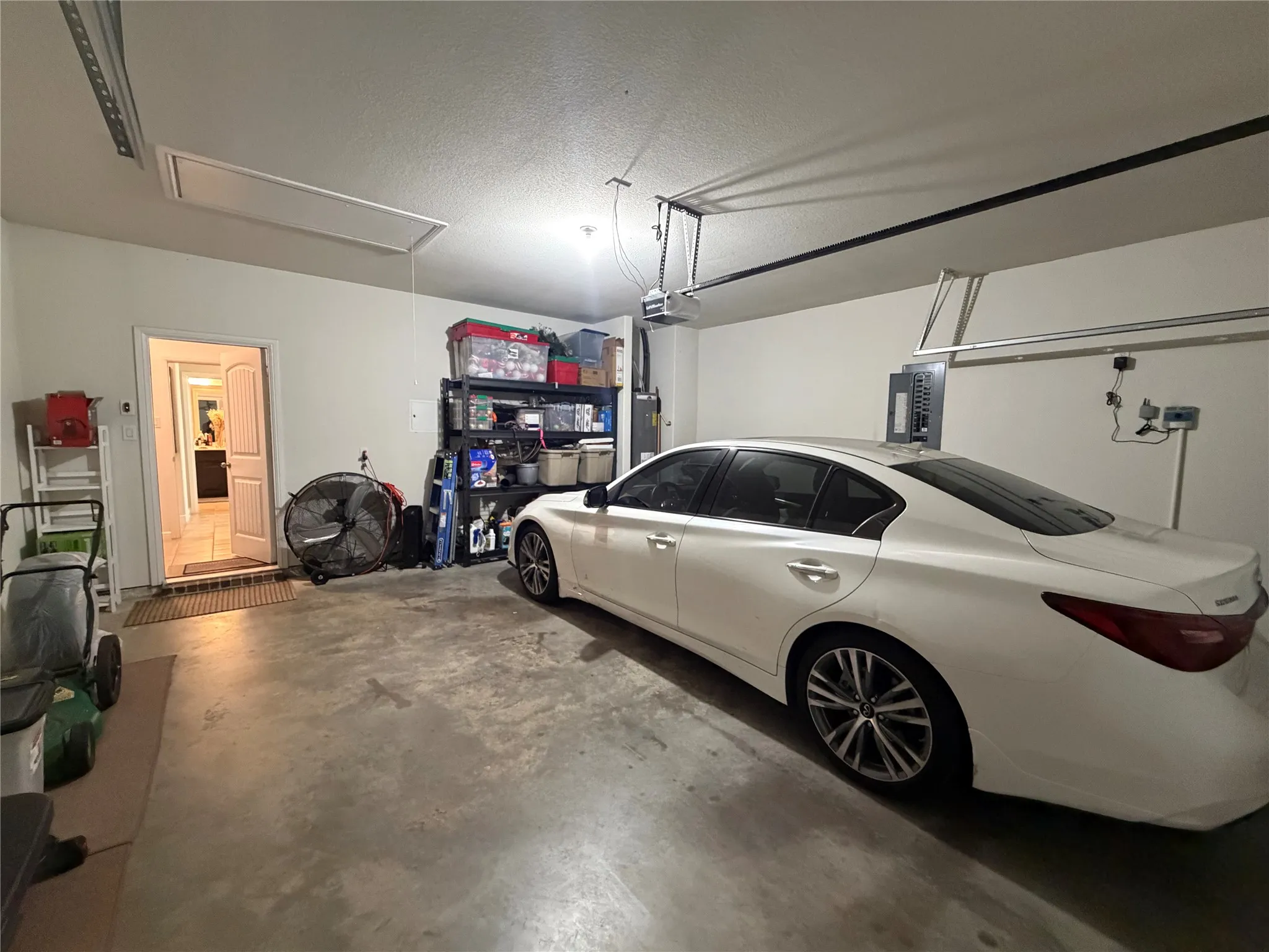 Single Family Residence For Sale in Tarrant County , 925 Meadow Scape Drive, Fort Worth, Texas 76028, 3 Bedroom, 2 Bathroom, 2 Garage spaces, 1,768 Sqft, built in 2018, mls#21396814, Real Estate Agent in Fort Worth, Homes For Sale in Tarrant county, Homes For Sale in Fort Worth, Realtor in Fort Worth Texas, Real Estate Brokerage Independent Realty Texas, Luminita Cordes Realtor