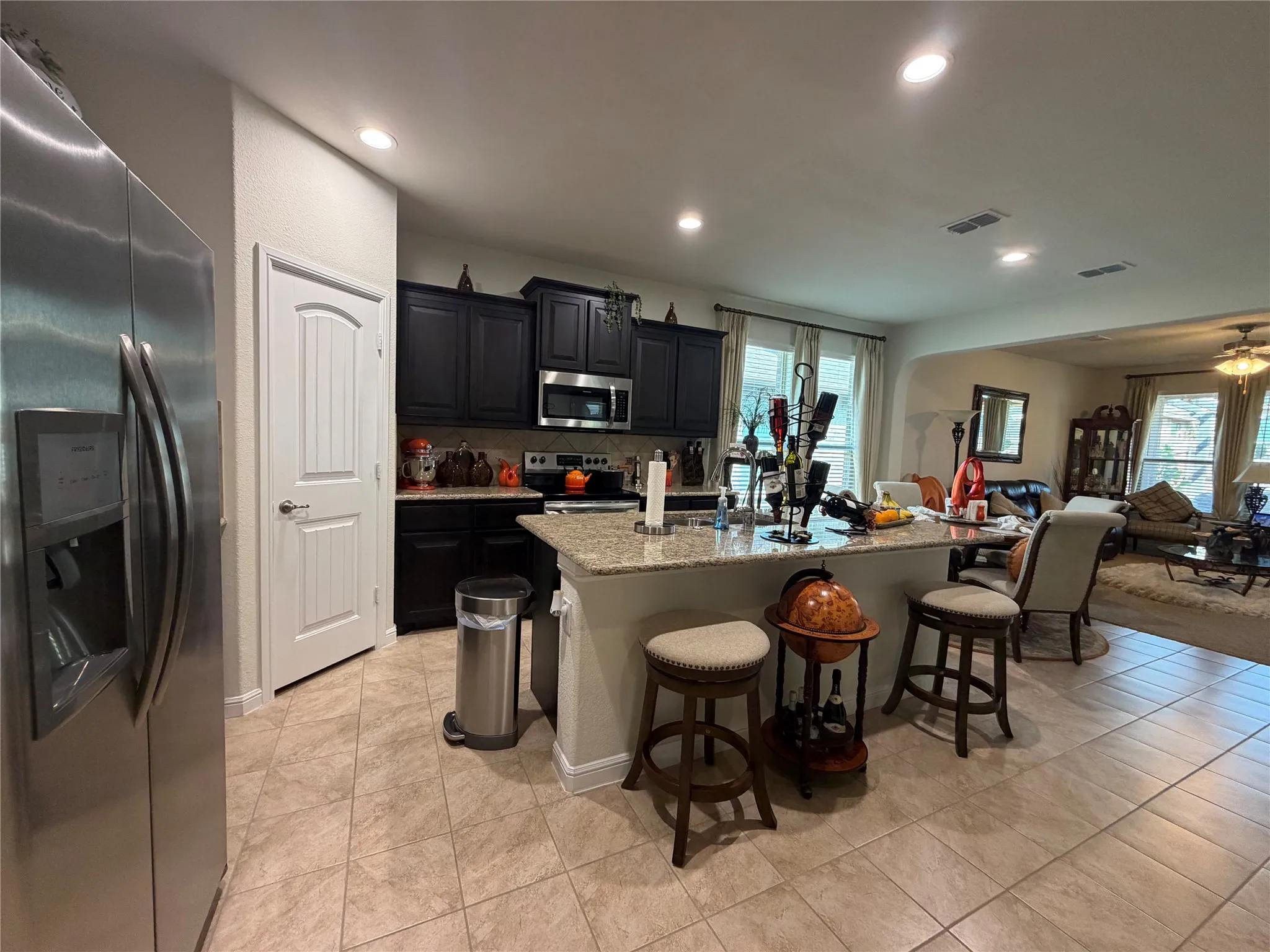 Single Family Residence For Sale in Tarrant County , 925 Meadow Scape Drive, Fort Worth, Texas 76028, 3 Bedroom, 2 Bathroom, 2 Garage spaces, 1,768 Sqft, built in 2018, mls#21396814, Real Estate Agent in Fort Worth, Homes For Sale in Tarrant county, Homes For Sale in Fort Worth, Realtor in Fort Worth Texas, Real Estate Brokerage Independent Realty Texas, Luminita Cordes Realtor