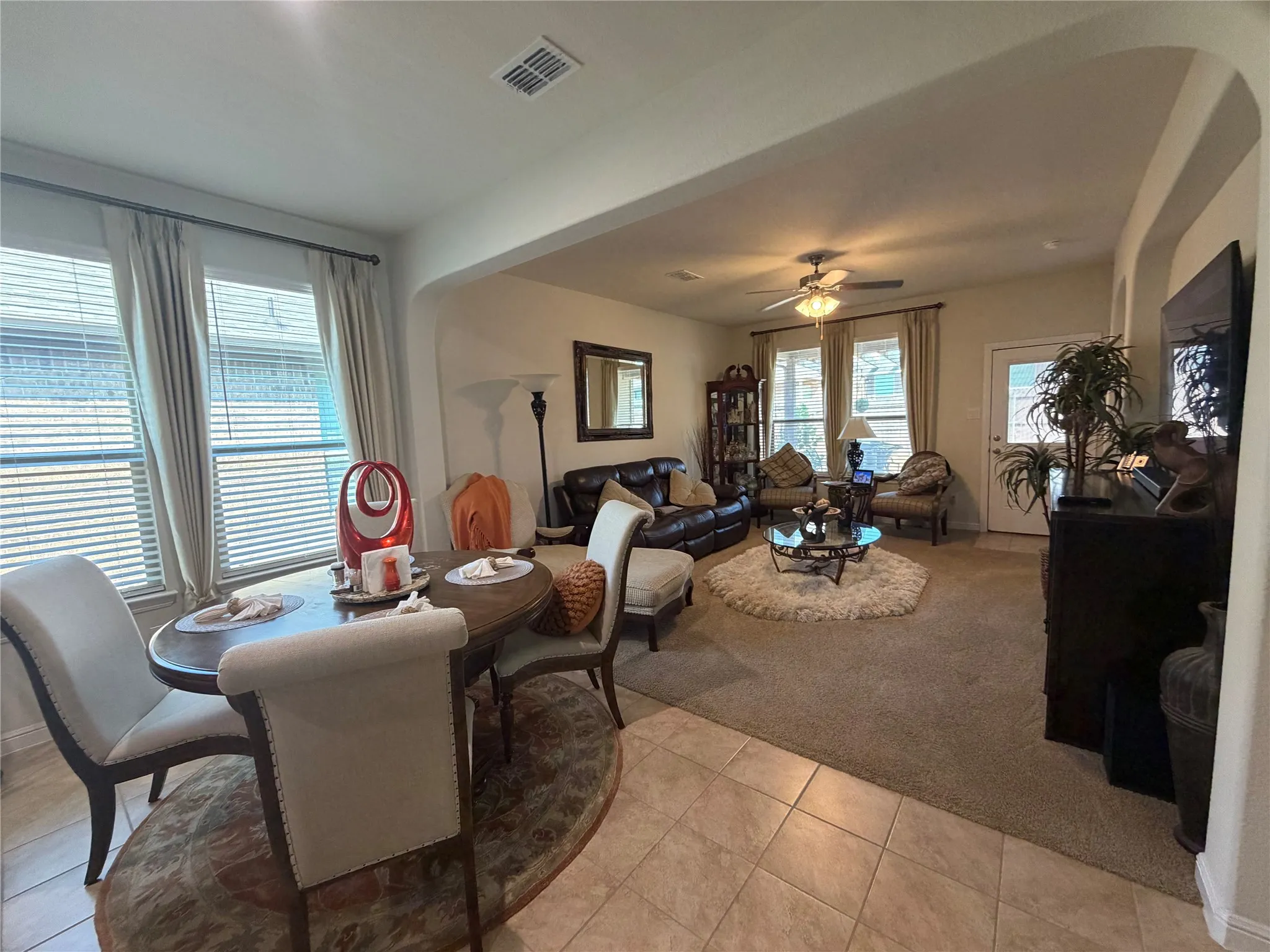 Single Family Residence For Sale in Tarrant County , 925 Meadow Scape Drive, Fort Worth, Texas 76028, 3 Bedroom, 2 Bathroom, 2 Garage spaces, 1,768 Sqft, built in 2018, mls#21396814, Real Estate Agent in Fort Worth, Homes For Sale in Tarrant county, Homes For Sale in Fort Worth, Realtor in Fort Worth Texas, Real Estate Brokerage Independent Realty Texas, Luminita Cordes Realtor