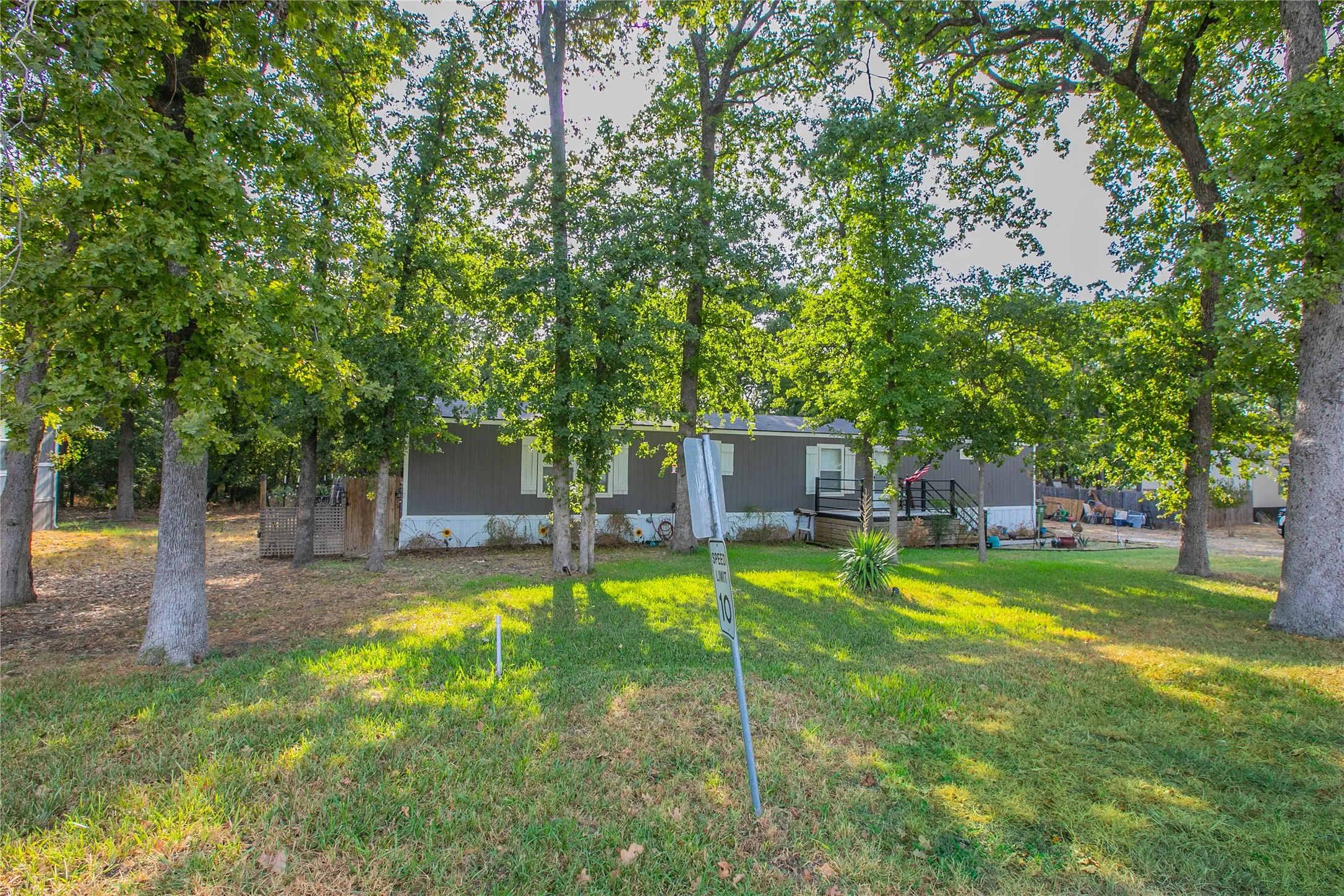 Manufactured Home For Sale in Hood County , 6612 Timberhaven Court, Granbury, Texas 76049, 3 Bedroom, 2 Bathroom, Garage spaces, 1,140 Sqft, built in 2021, mls#21394533, Real Estate Agent in Granbury, Homes For Sale in Hood county, Homes For Sale in Granbury, Realtor in Granbury Texas, Real Estate Brokerage Independent Realty Texas, Luminita Cordes Realtor