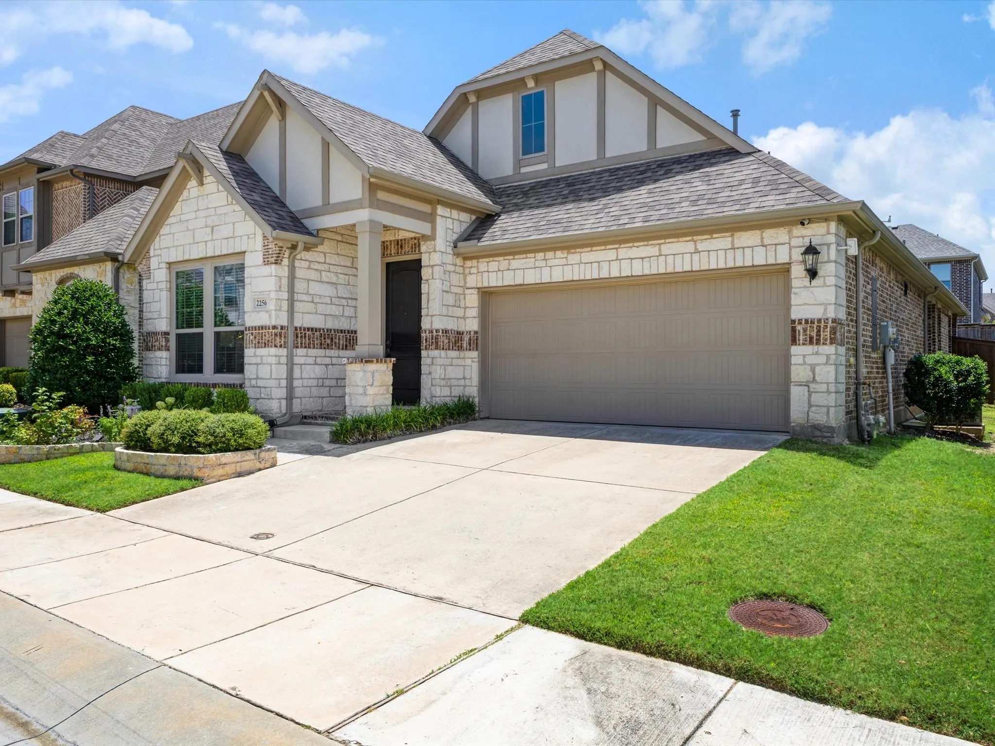 Single Family Residence For Rent in Denton County , 2256 Briar Ridge Trail, Carrollton, Texas 75010, 3 Bedroom, 2 Bathroom, 2 Garage spaces, 1,850 Sqft, built in 2019, mls#21395677, Real Estate Agent in Carrollton, Homes For Rent in Denton county, Homes For Rent in Carrollton, Realtor in Carrollton Texas, Real Estate Brokerage Independent Realty Texas, Luminita Cordes Realtor