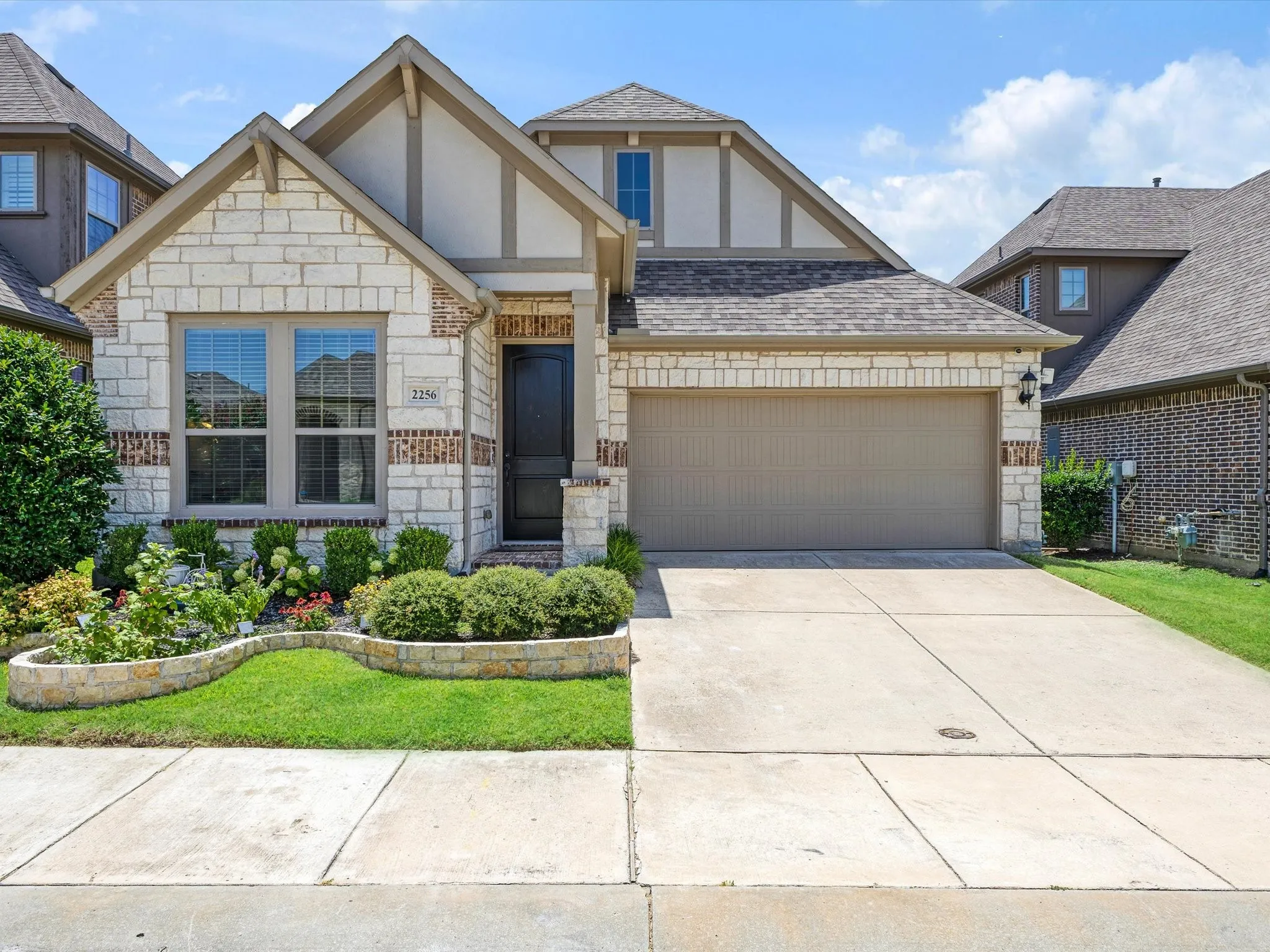 Single Family Residence For Rent in Denton County , 2256 Briar Ridge Trail, Carrollton, Texas 75010, 3 Bedroom, 2 Bathroom, 2 Garage spaces, 1,850 Sqft, built in 2019, mls#21395677, Real Estate Agent in Carrollton, Homes For Rent in Denton county, Homes For Rent in Carrollton, Realtor in Carrollton Texas, Real Estate Brokerage Independent Realty Texas, Luminita Cordes Realtor