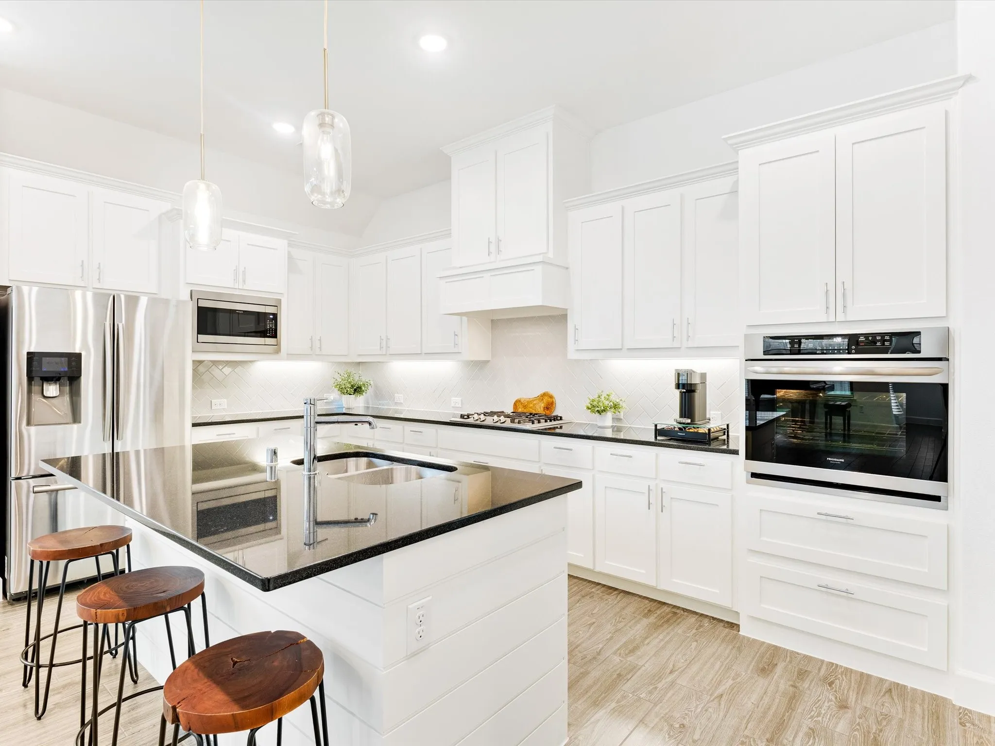 Single Family Residence For Rent in Denton County , 2256 Briar Ridge Trail, Carrollton, Texas 75010, 3 Bedroom, 2 Bathroom, 2 Garage spaces, 1,850 Sqft, built in 2019, mls#21395677, Real Estate Agent in Carrollton, Homes For Rent in Denton county, Homes For Rent in Carrollton, Realtor in Carrollton Texas, Real Estate Brokerage Independent Realty Texas, Luminita Cordes Realtor