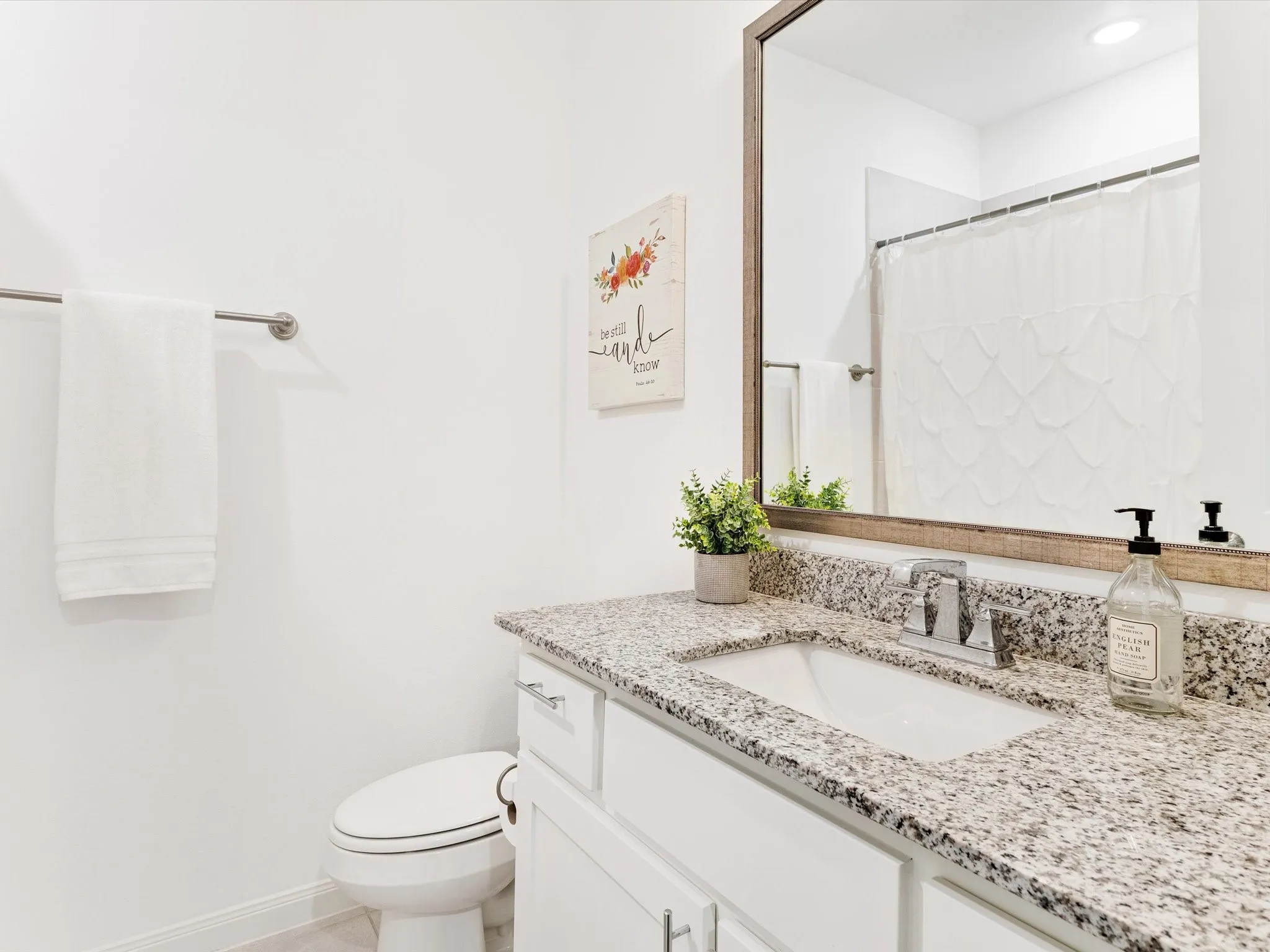 Single Family Residence For Rent in Denton County , 2256 Briar Ridge Trail, Carrollton, Texas 75010, 3 Bedroom, 2 Bathroom, 2 Garage spaces, 1,850 Sqft, built in 2019, mls#21395677, Real Estate Agent in Carrollton, Homes For Rent in Denton county, Homes For Rent in Carrollton, Realtor in Carrollton Texas, Real Estate Brokerage Independent Realty Texas, Luminita Cordes Realtor