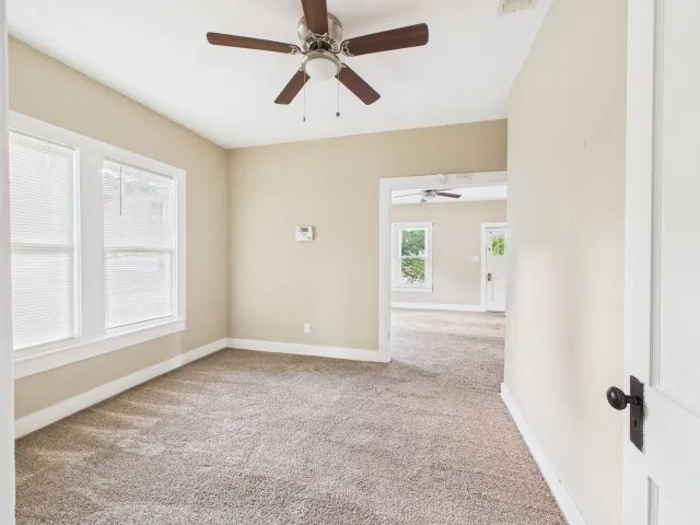 Single Family Residence For Sale in Henderson County , 101 Larue Street, Athens, Texas 75751, 2 Bedroom, 1 Bathroom, 1 Garage spaces, 1,076 Sqft, built in 1930, mls#21396007, Real Estate Agent in Athens, Homes For Sale in Henderson county, Homes For Sale in Athens, Realtor in Athens Texas, Real Estate Brokerage Independent Realty Texas, Luminita Cordes Realtor