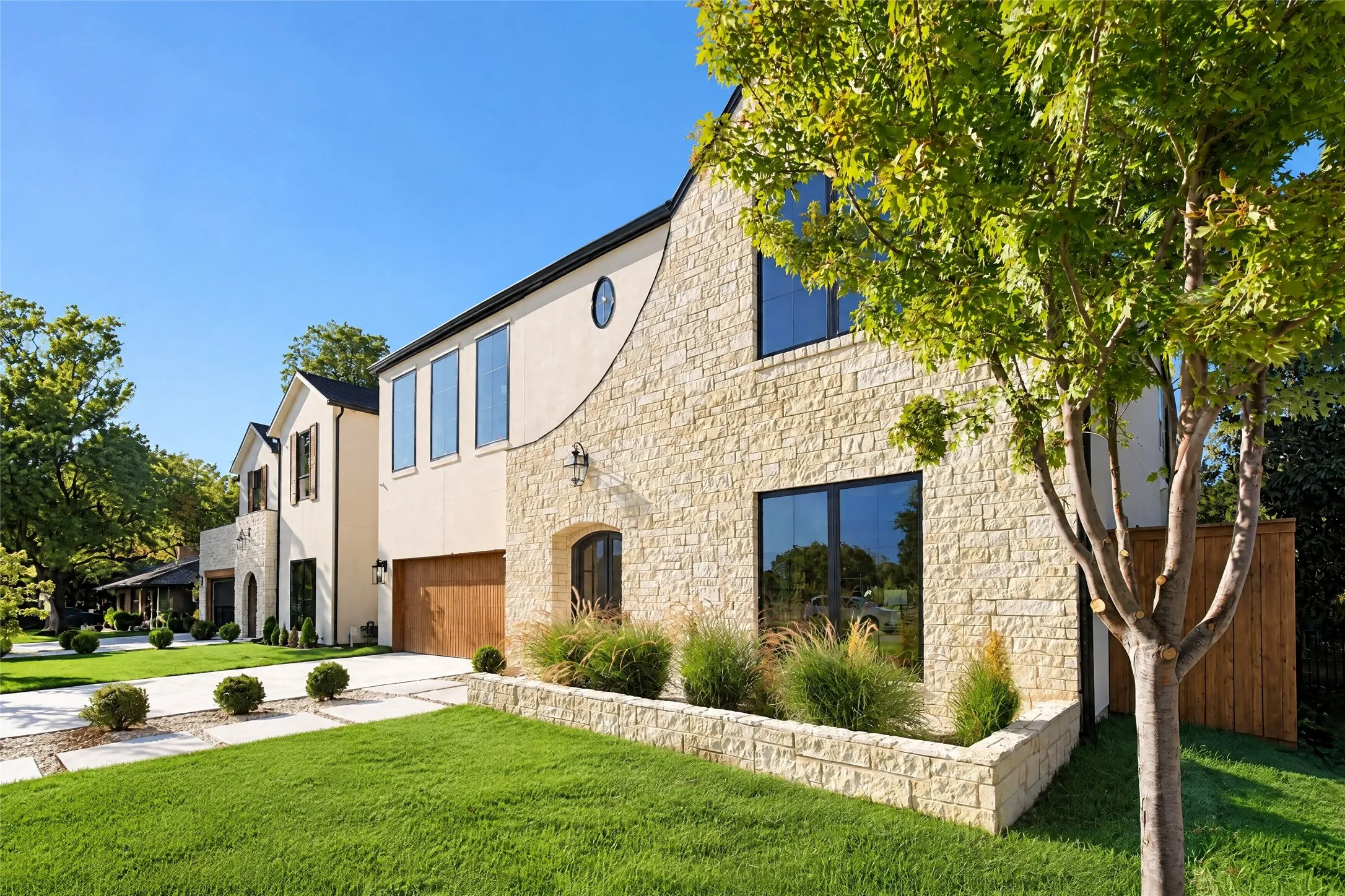 Single Family Residence For Sale in Dallas County , 3733 Clover Lane, Dallas, Texas 75220, 5 Bedroom, 6 Bathroom, 2 Garage spaces, 4,634 Sqft, built in 2026, mls#21396727, Real Estate Agent in Dallas, Homes For Sale in Dallas county, Homes For Sale in Dallas, Realtor in Dallas Texas, Real Estate Brokerage Independent Realty Texas, Luminita Cordes Realtor